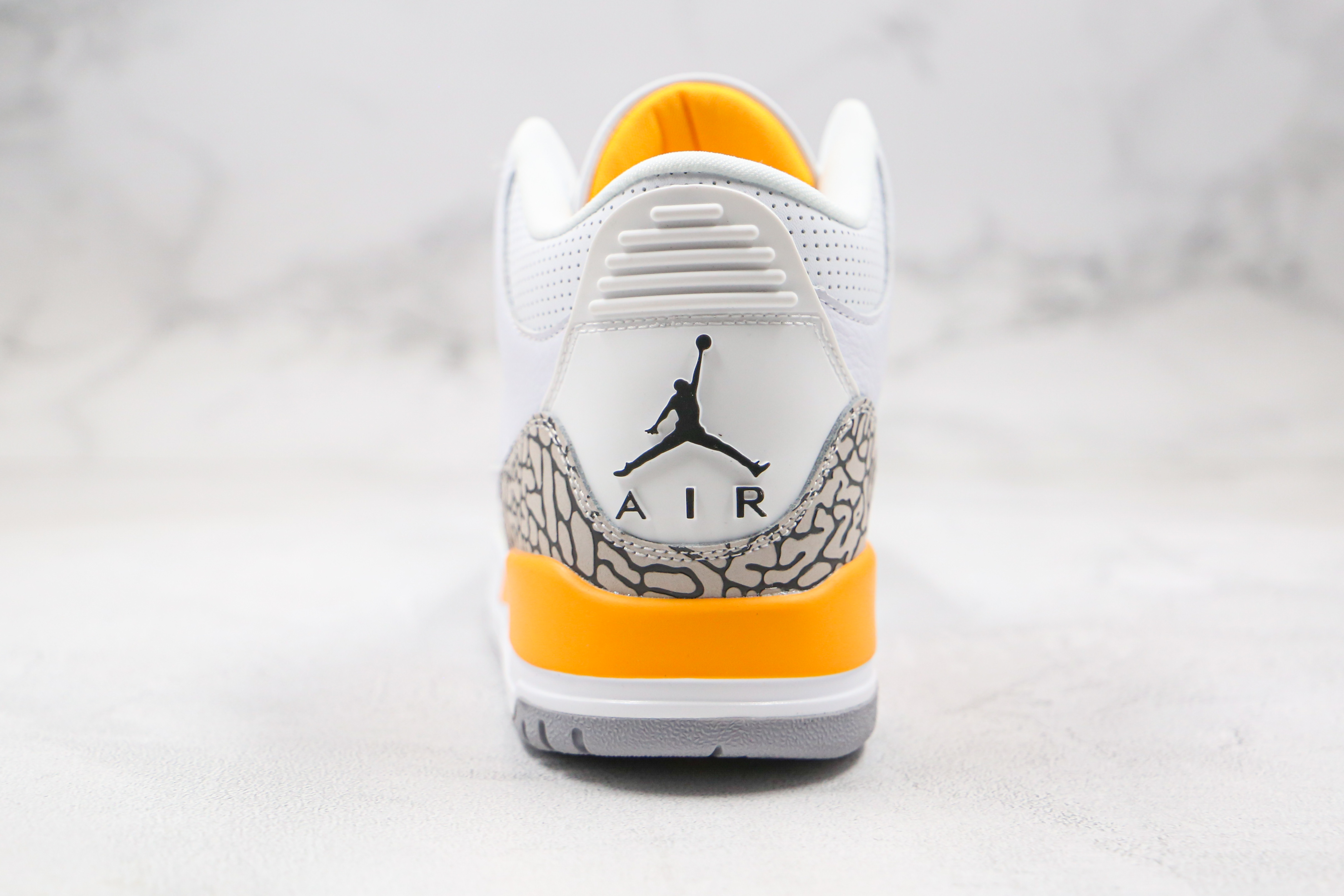 Air Jordan 3 Retro Lakers
