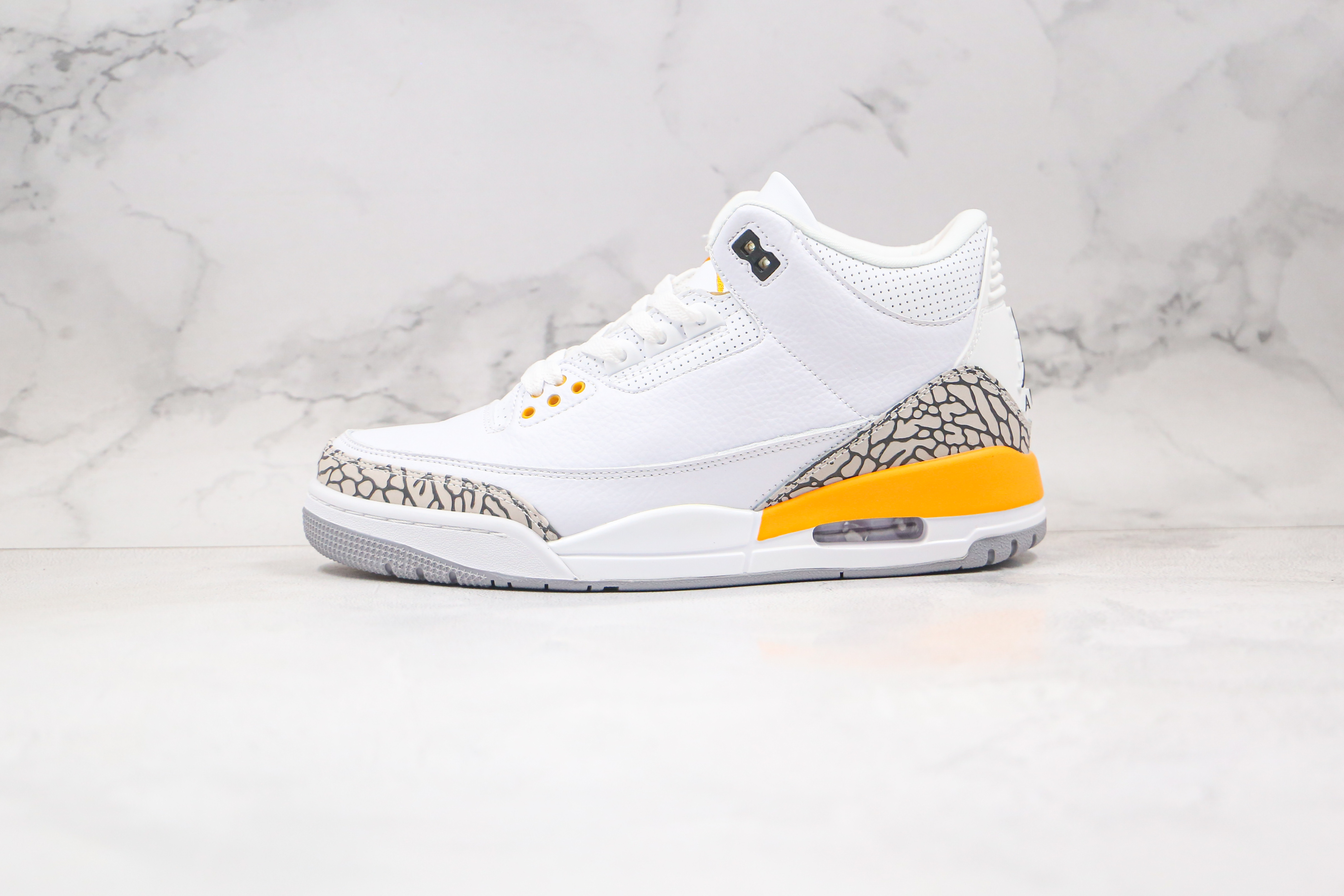 Air Jordan 3 Retro Lakers