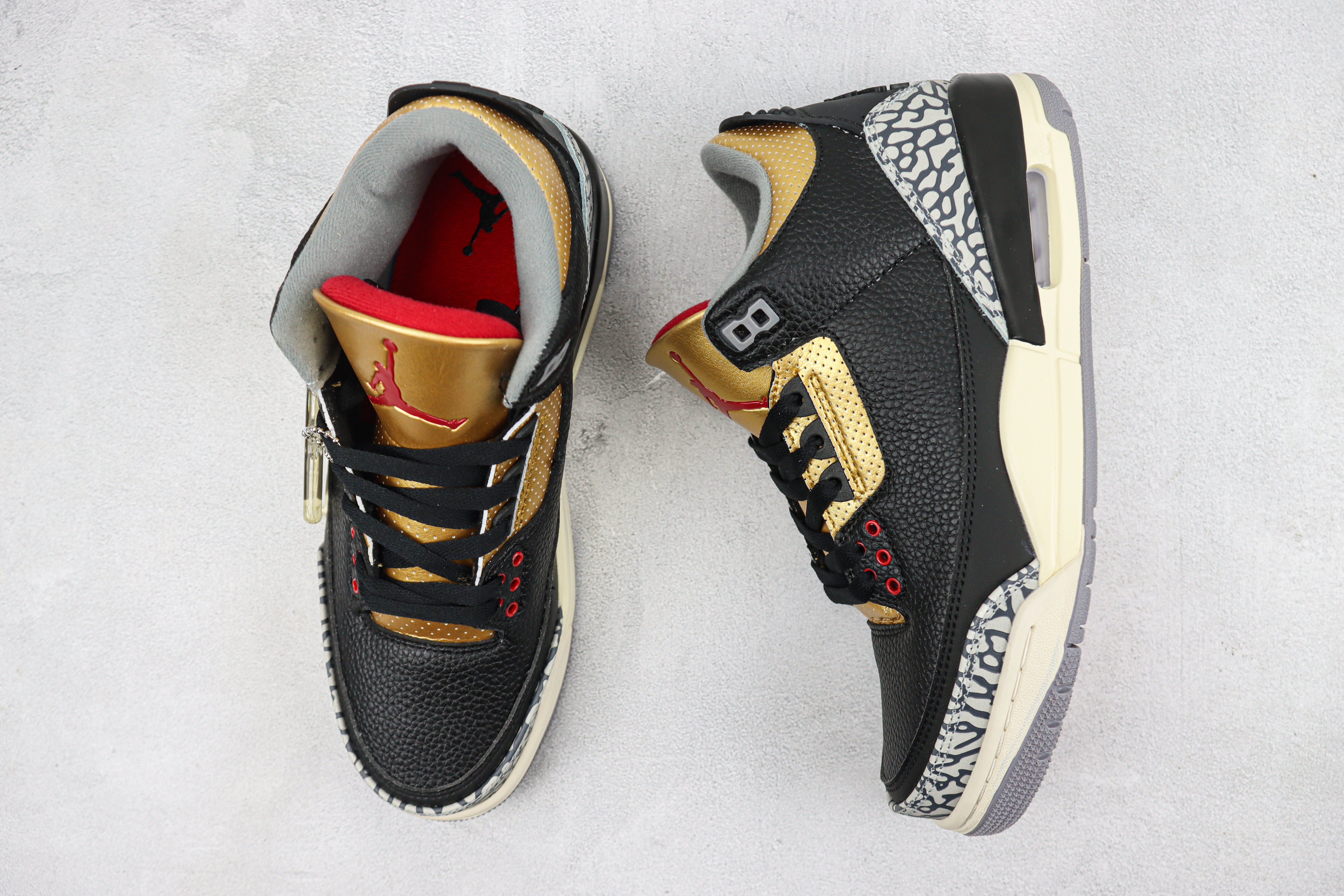 Air Jordan 3 WMNS “Black Gold”