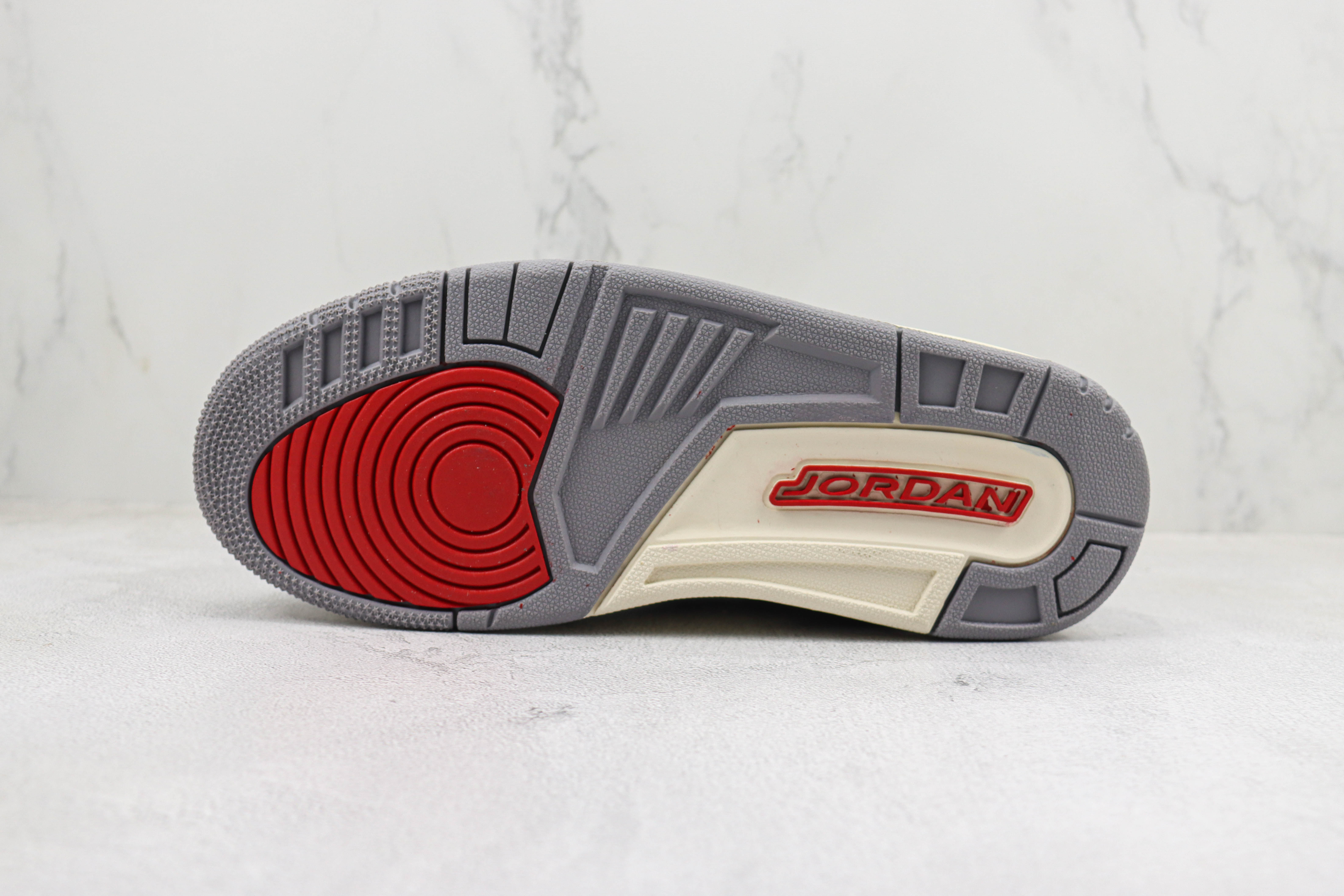 Air Jordan 3 WMNS “Black Gold”