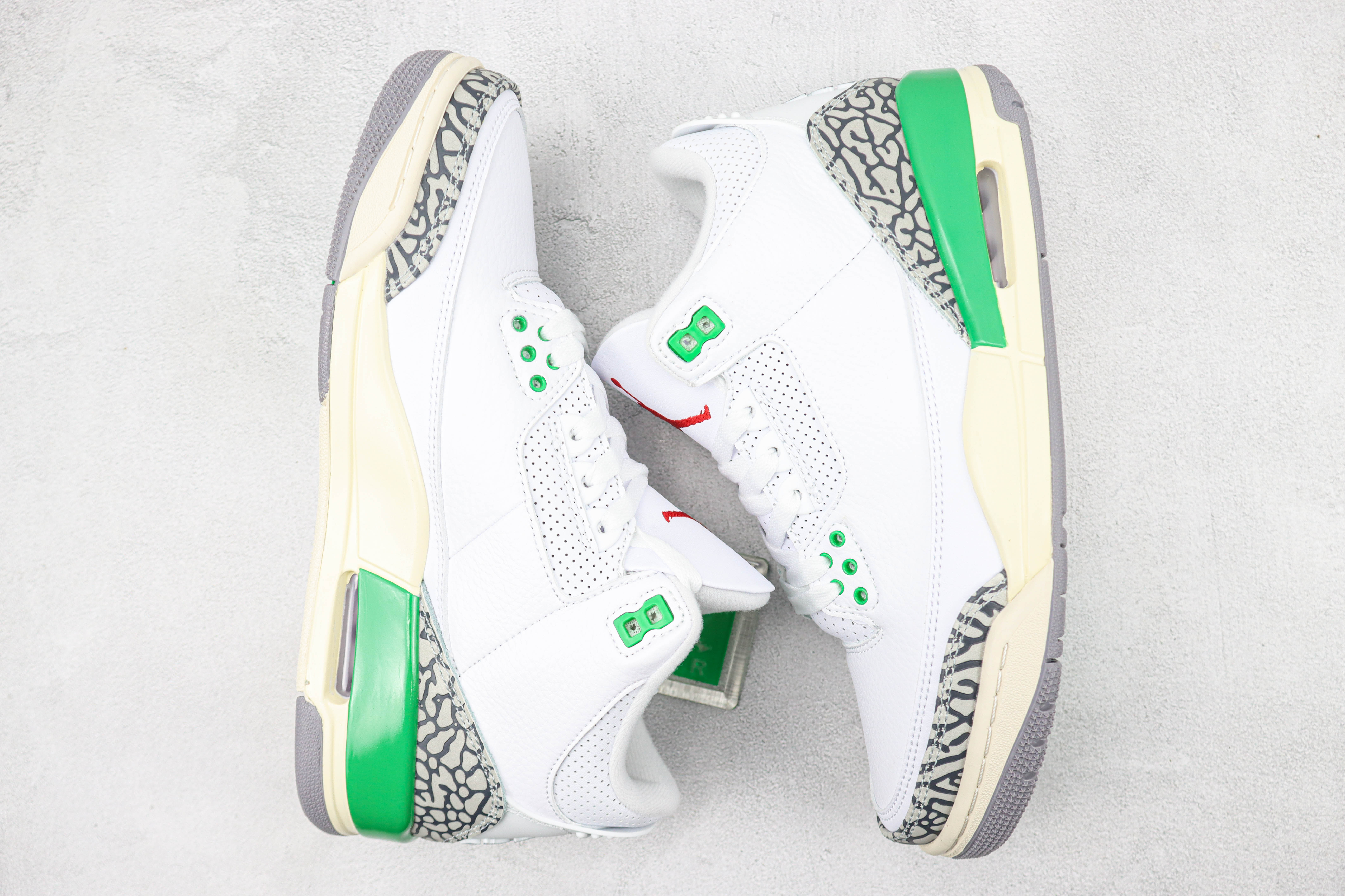 Air Jordan 3 WMNS “Lucky Green”