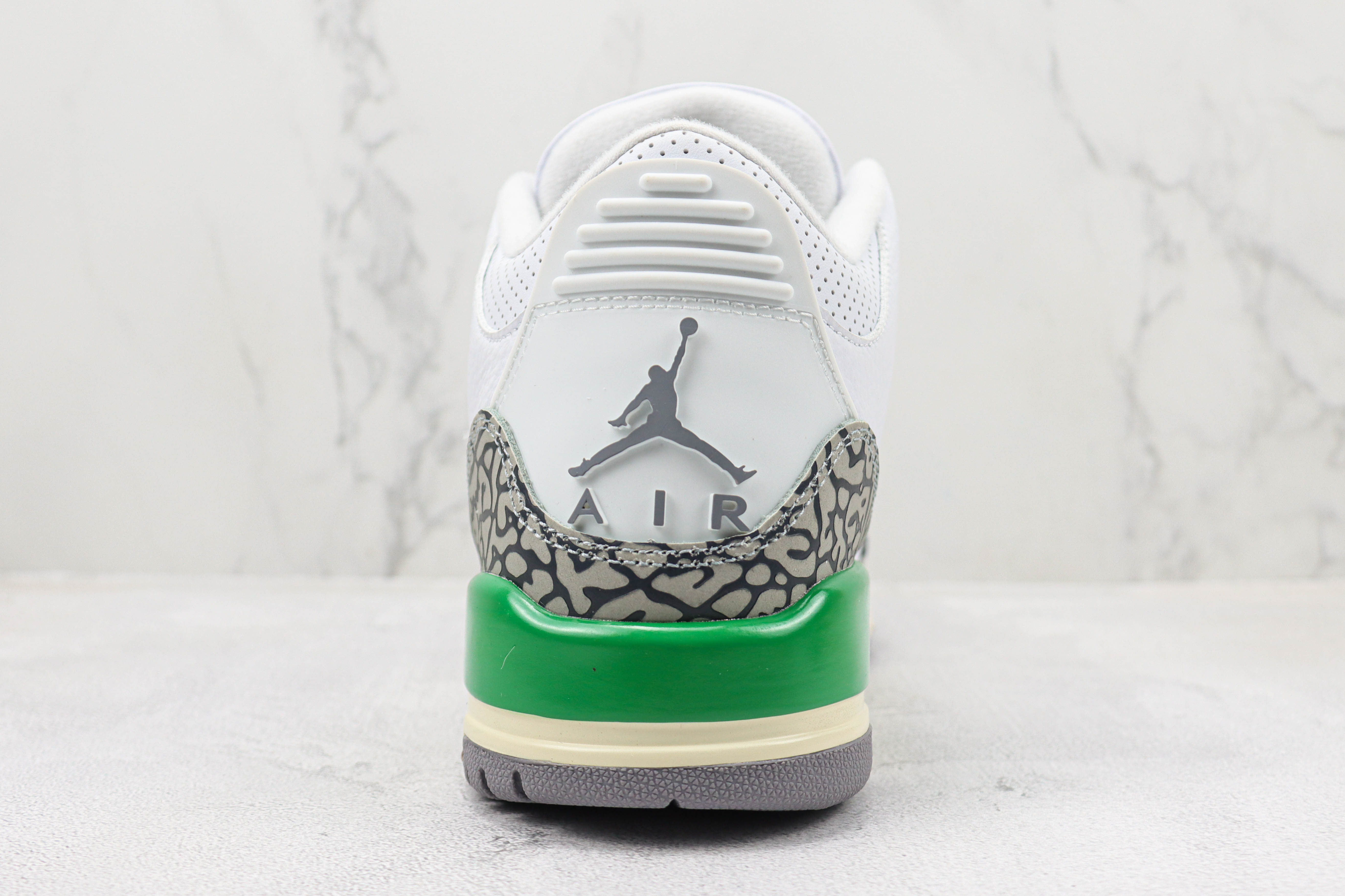 Air Jordan 3 WMNS “Lucky Green”