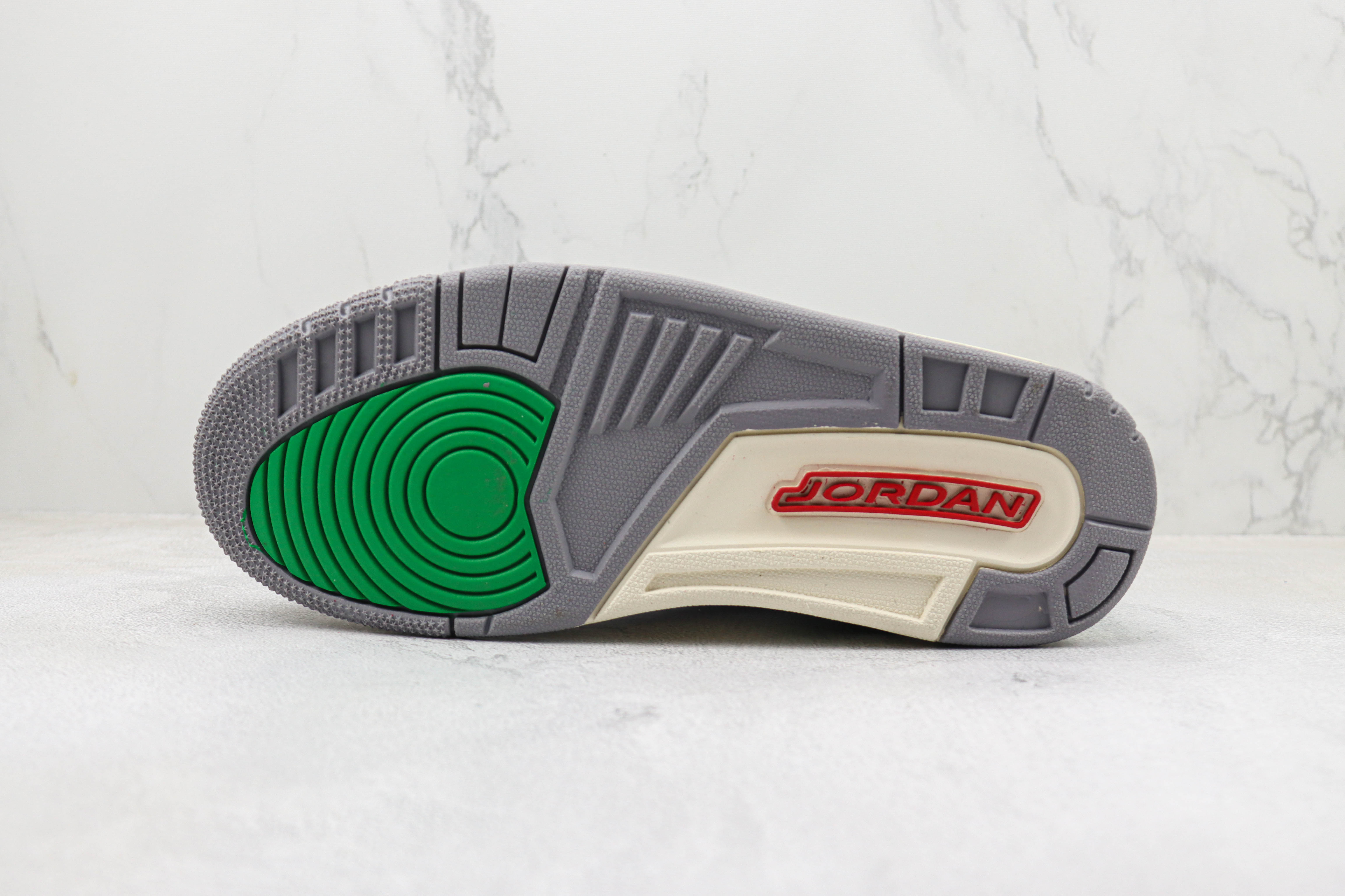 Air Jordan 3 WMNS “Lucky Green”