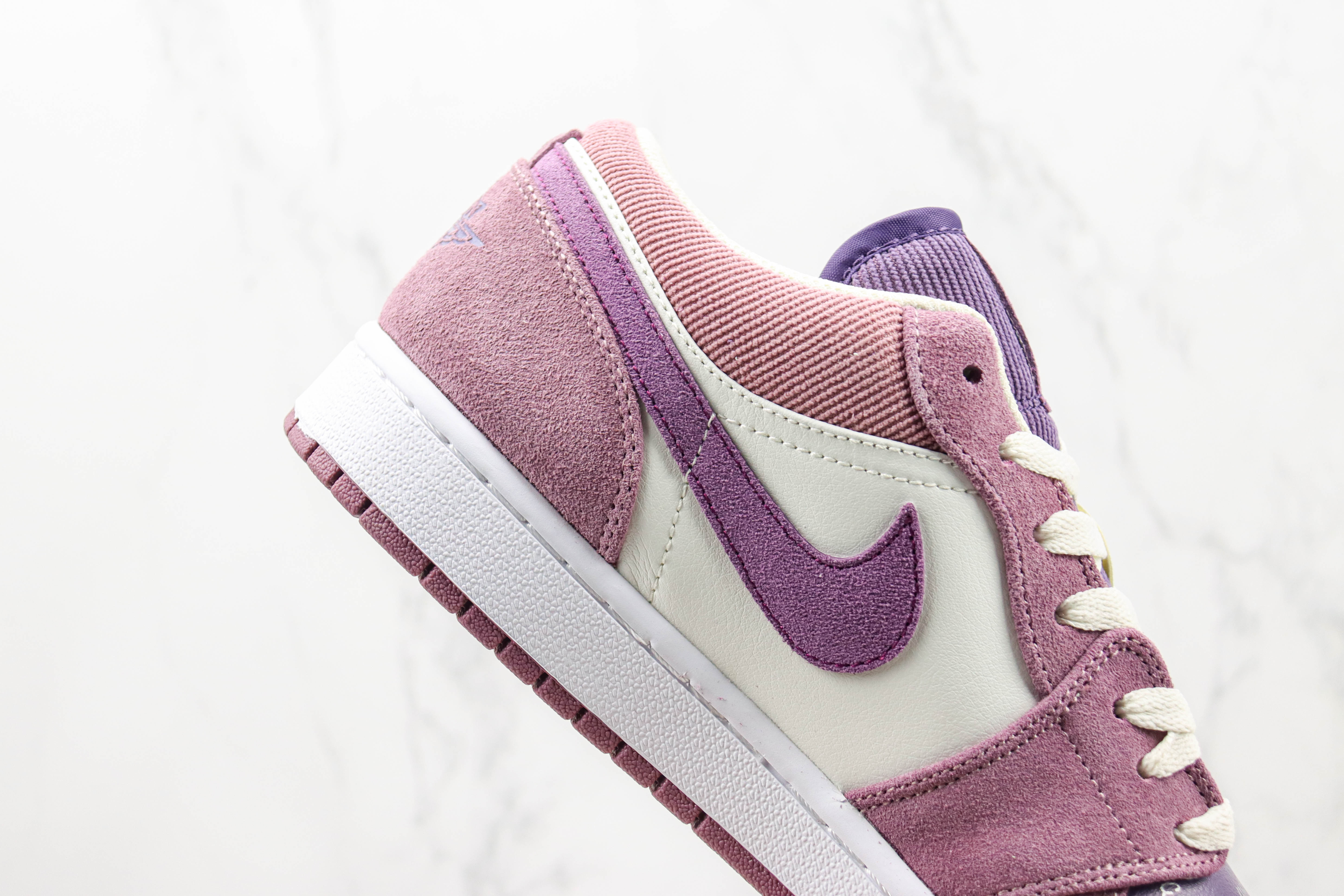 Air Jordan 1 Low “International Women's Day”Retro purple