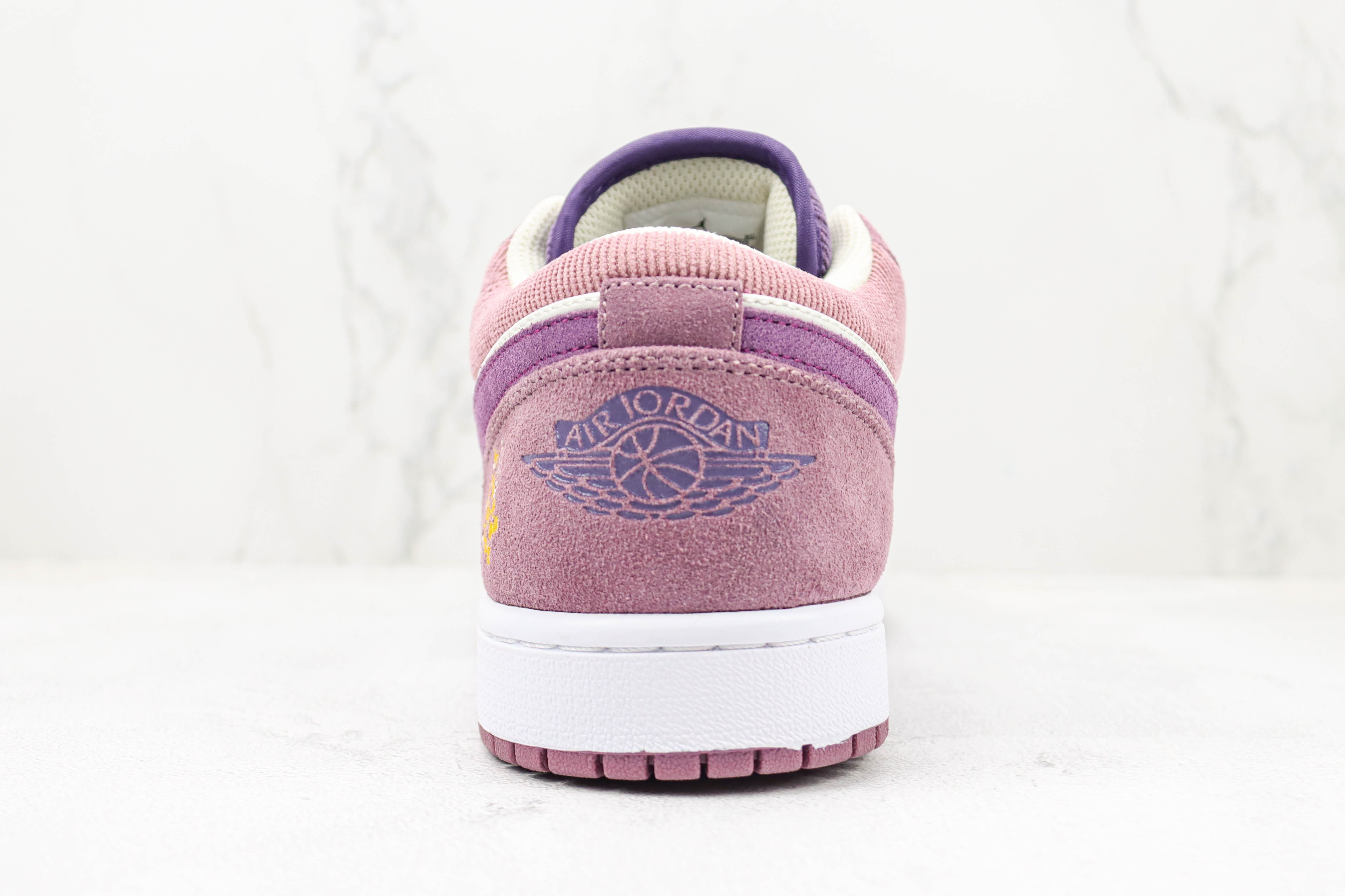 Air Jordan 1 Low “International Women's Day”Retro purple