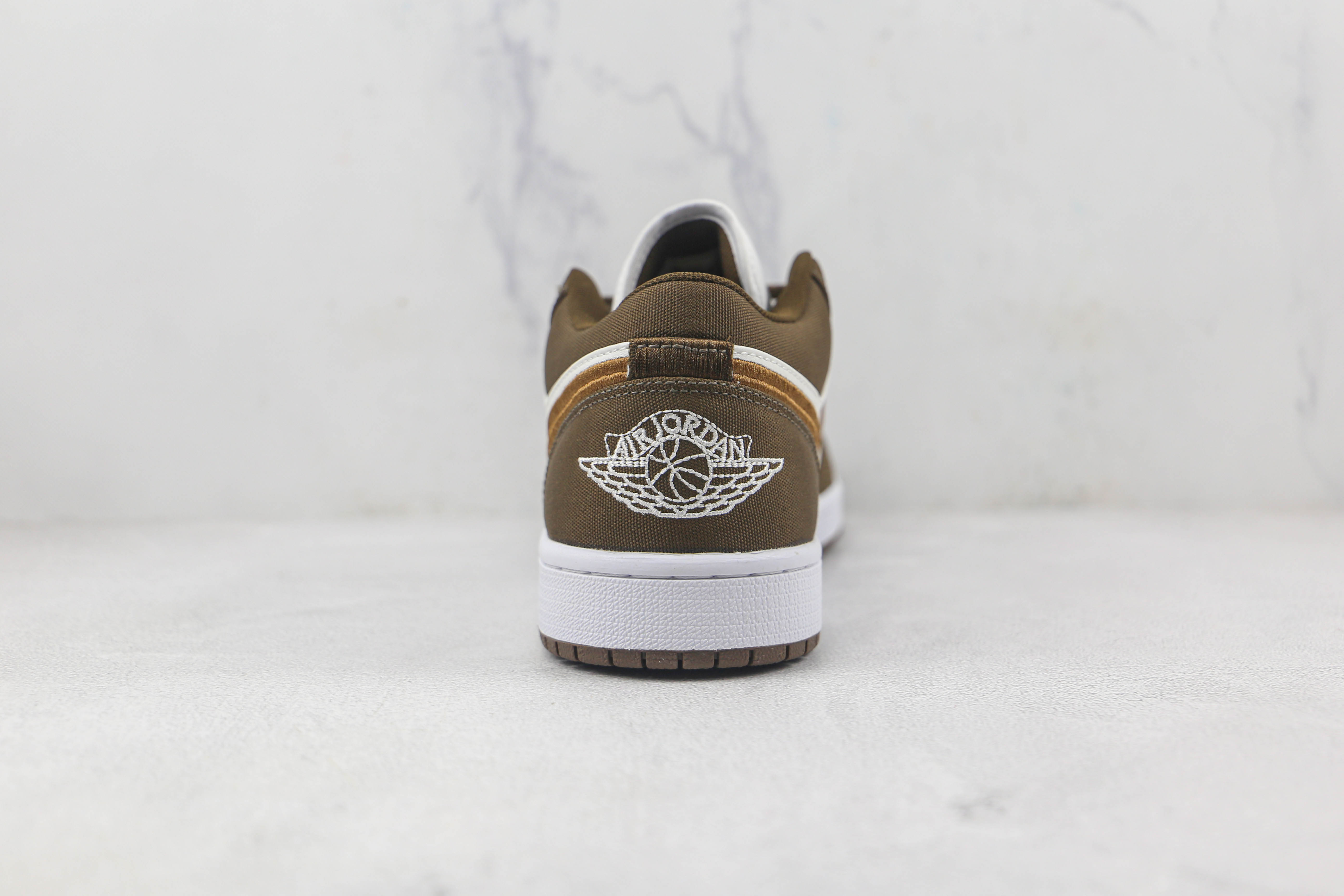 Air Jordan 1 Low “Mocha Toe”