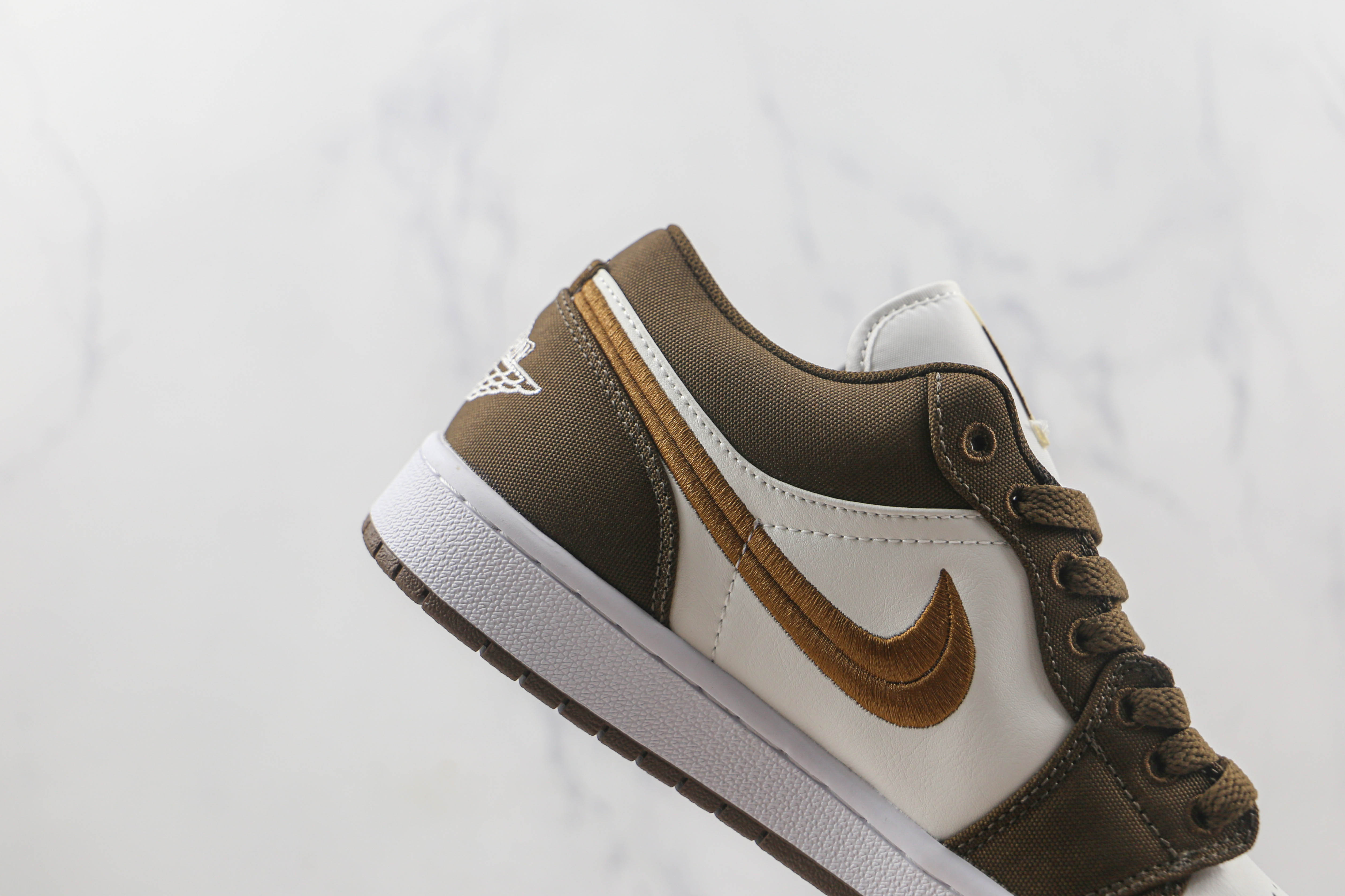 Air Jordan 1 Low “Mocha Toe”