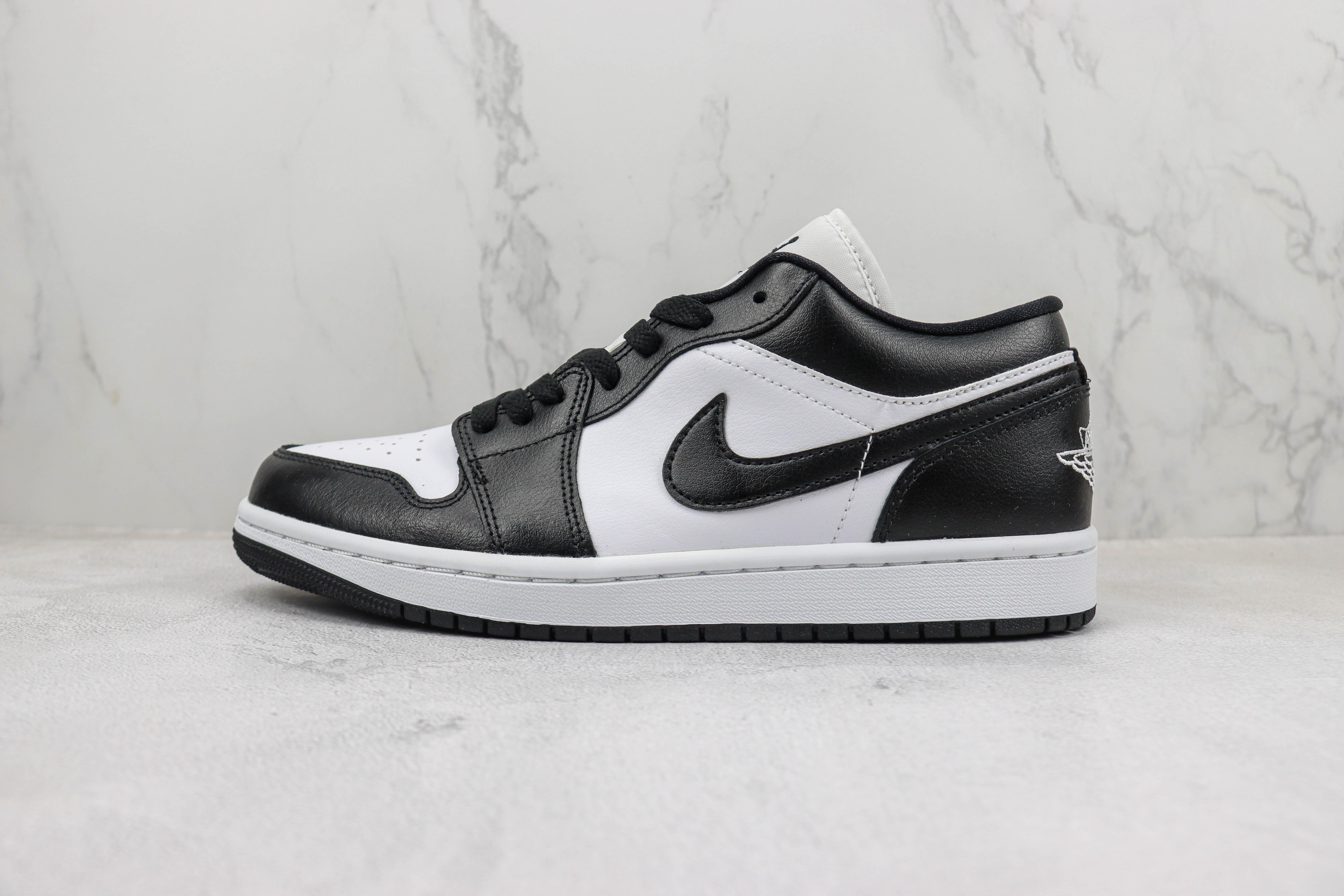 Air Jordan 1 Low Black And White