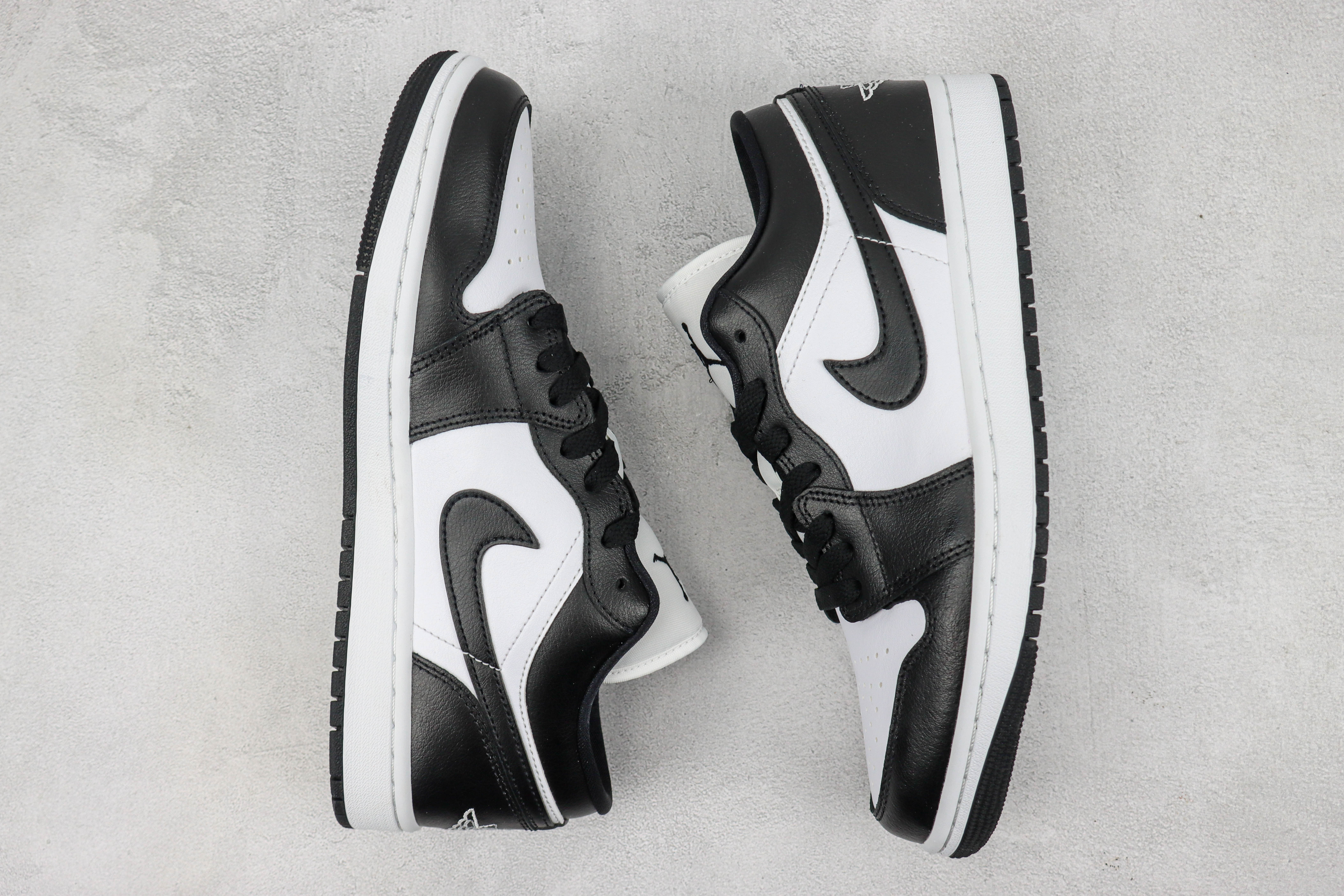 Air Jordan 1 Low Black And White