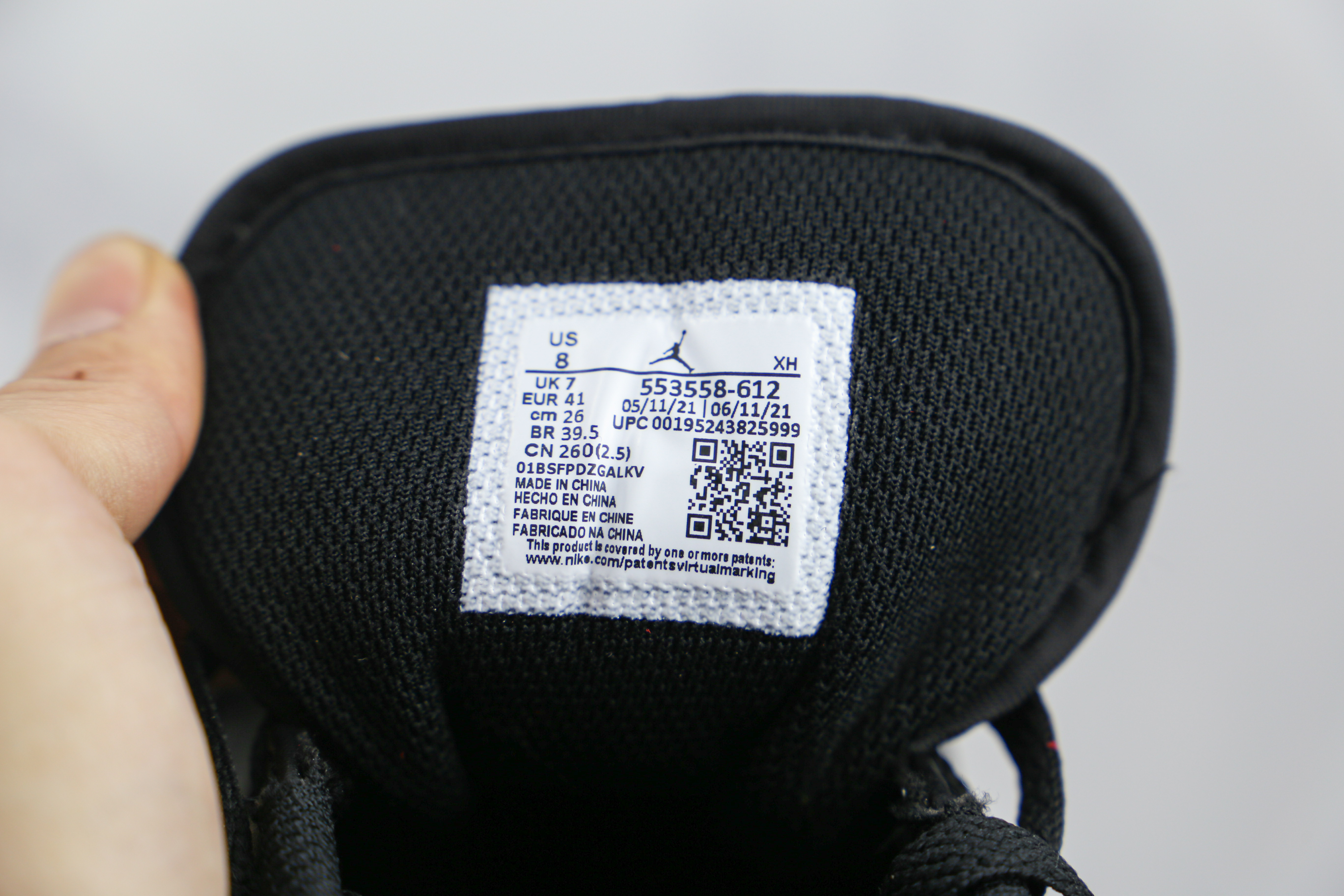 Air Jordan 1 Low Bred Toe