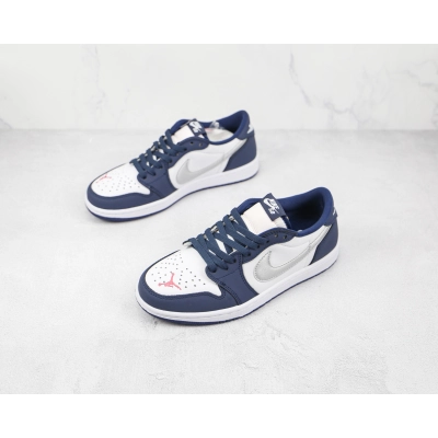 Air Jordan 1 Low Navy SB 02