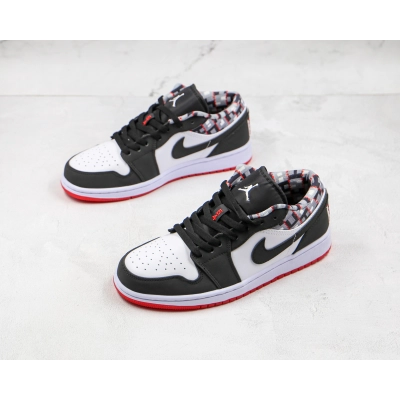 Air Jordan 1 Low Quai 54 02