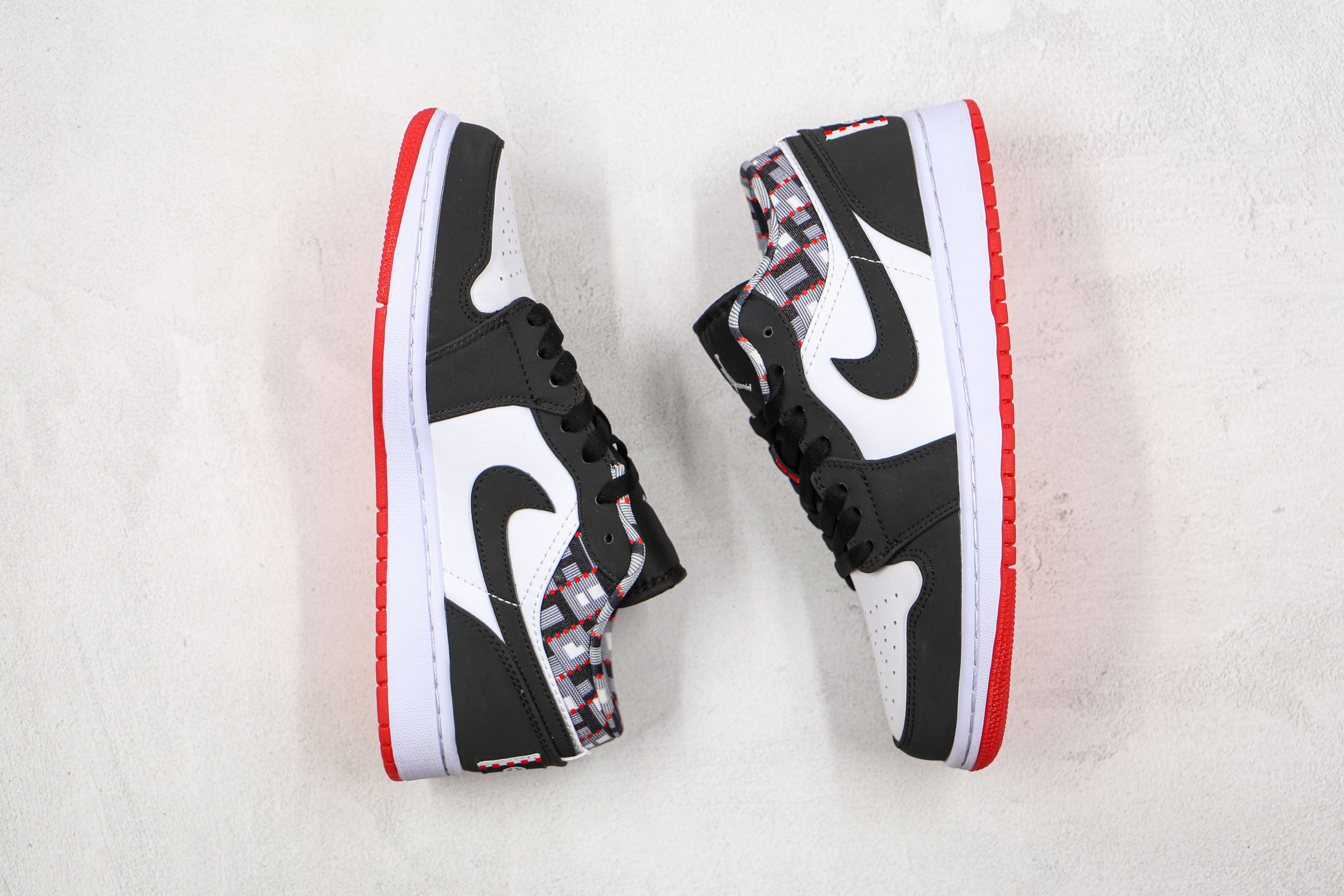 Air Jordan 1 Low Quai 54