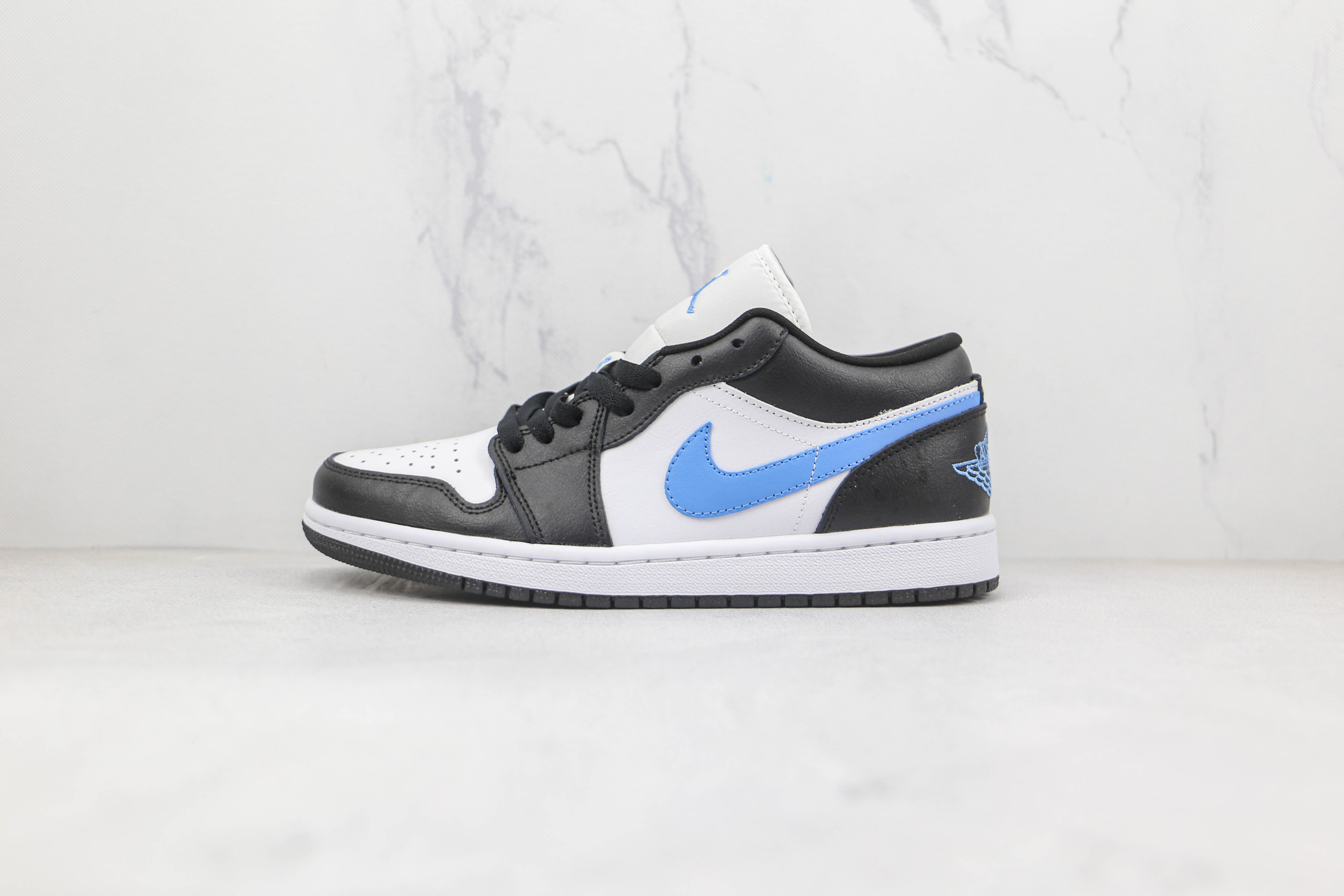 Air Jordan 1 Low University Blue