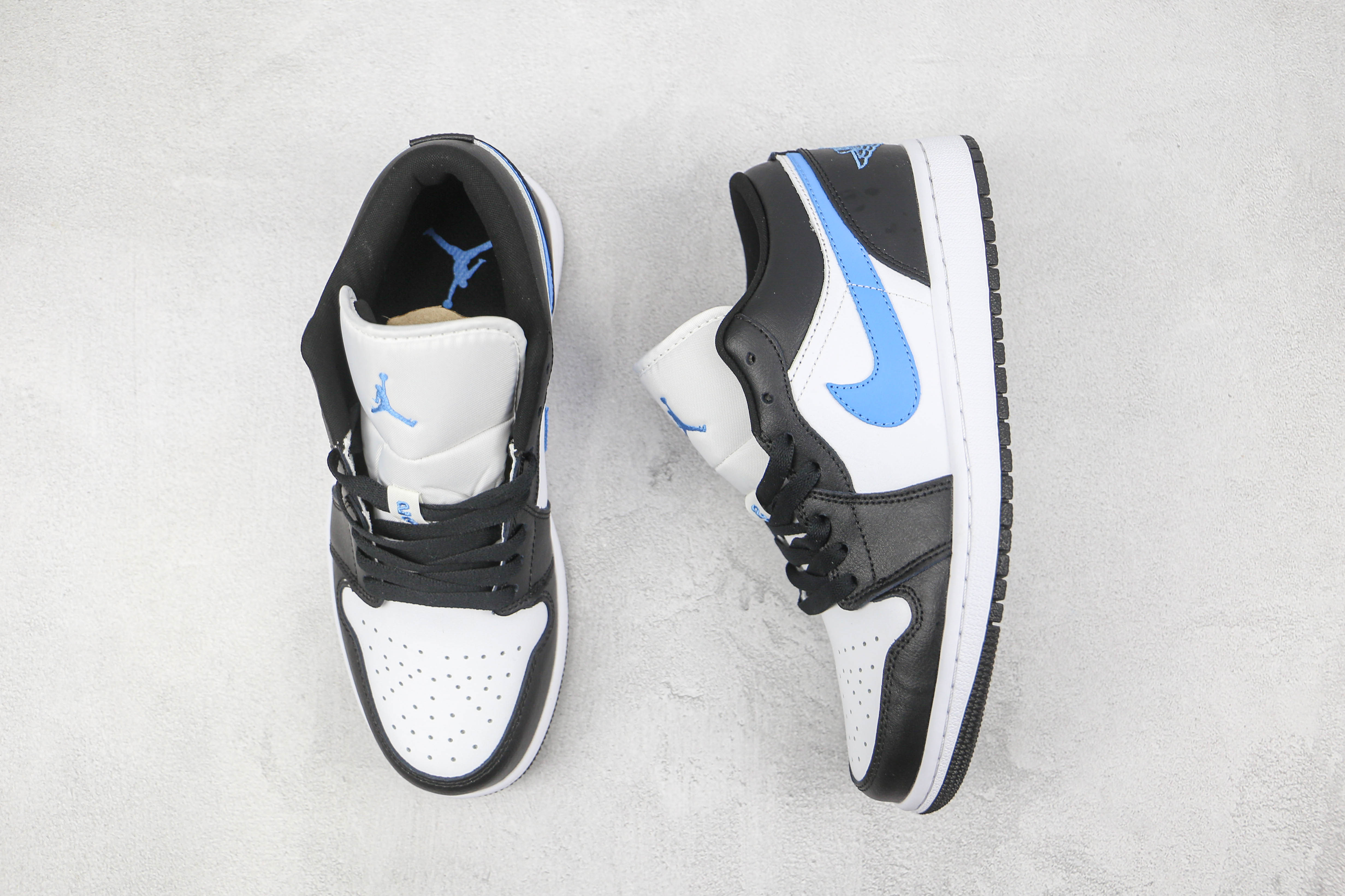 Air Jordan 1 Low University Blue