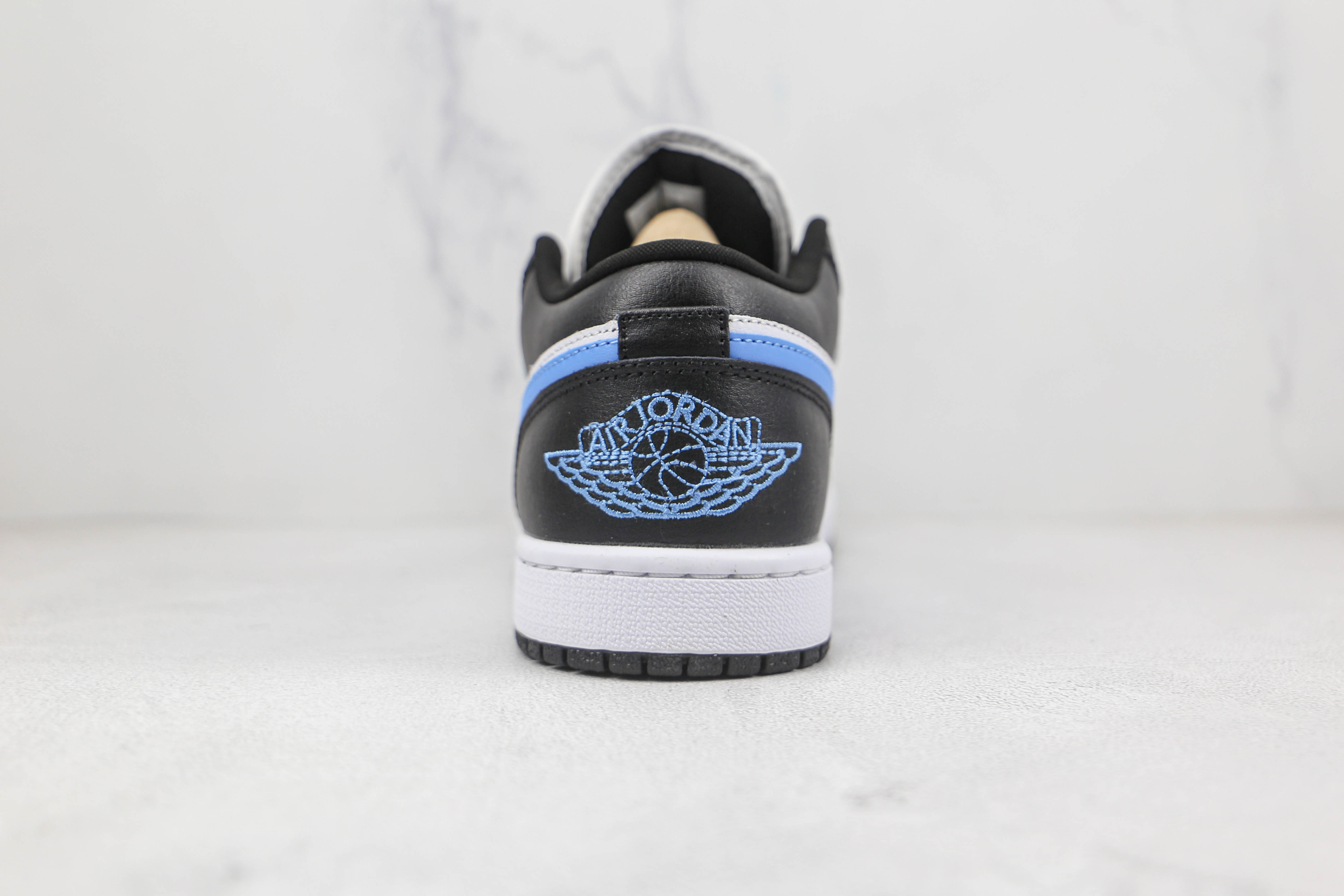 Air Jordan 1 Low University Blue
