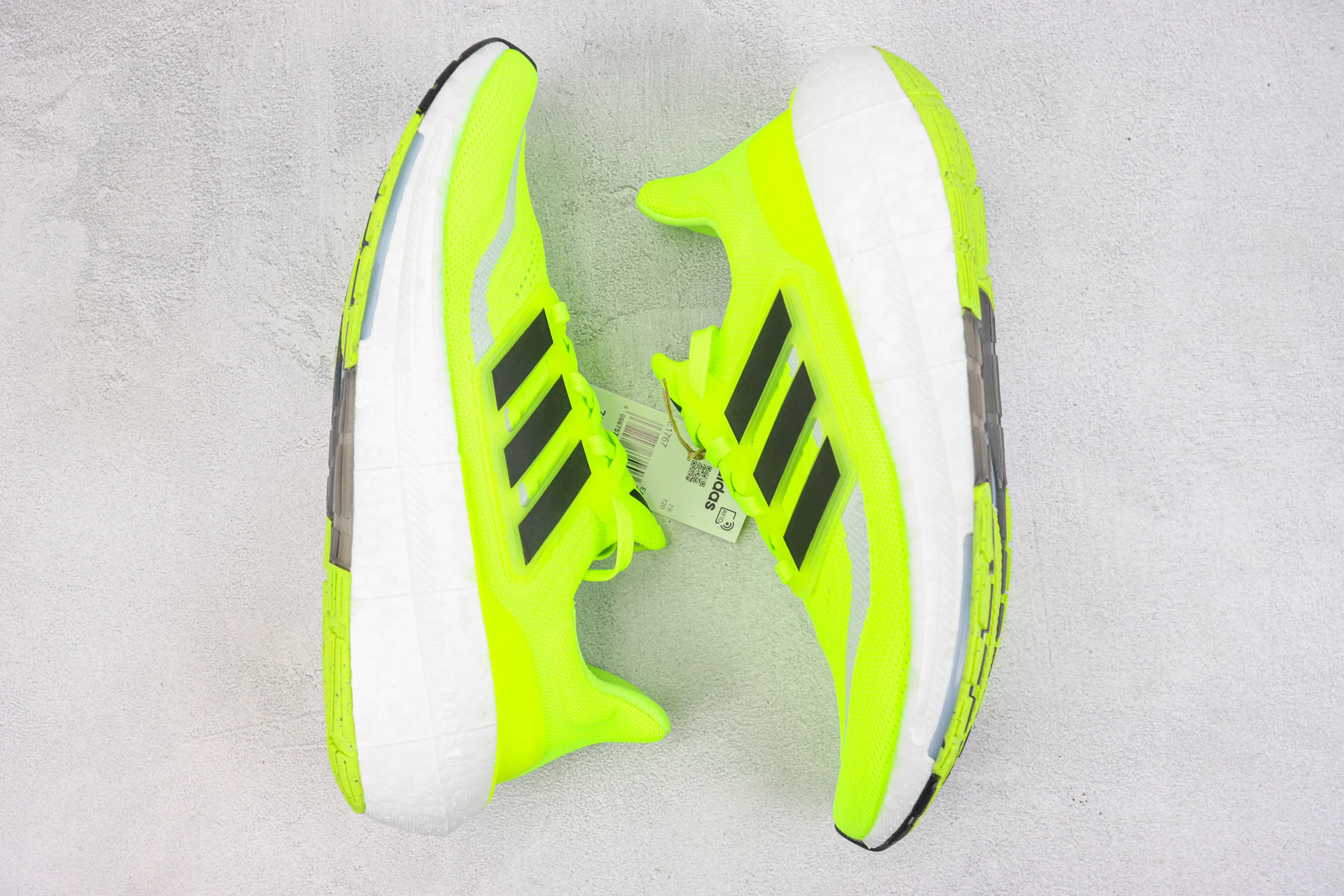 Adidas Ultra Boost 2023 LIGHT Black And White