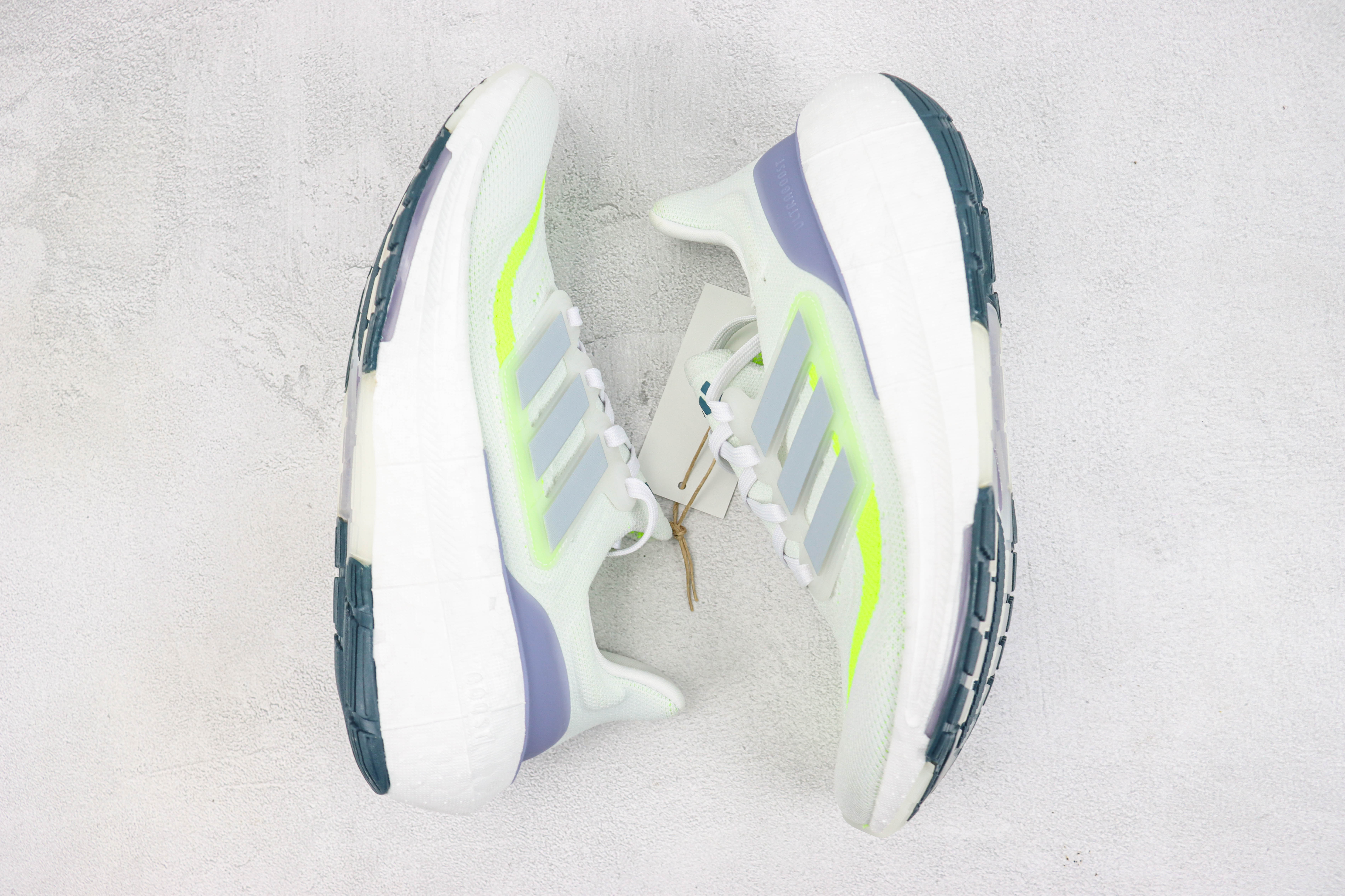 Adidas Ultra Boost 2023 LIGHT Black And White