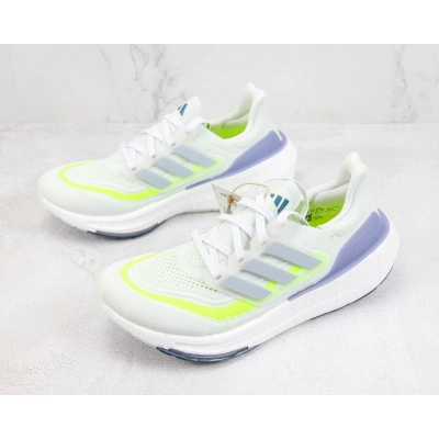 Adidas Ultra Boost 2023 LIGHT Black And White 02