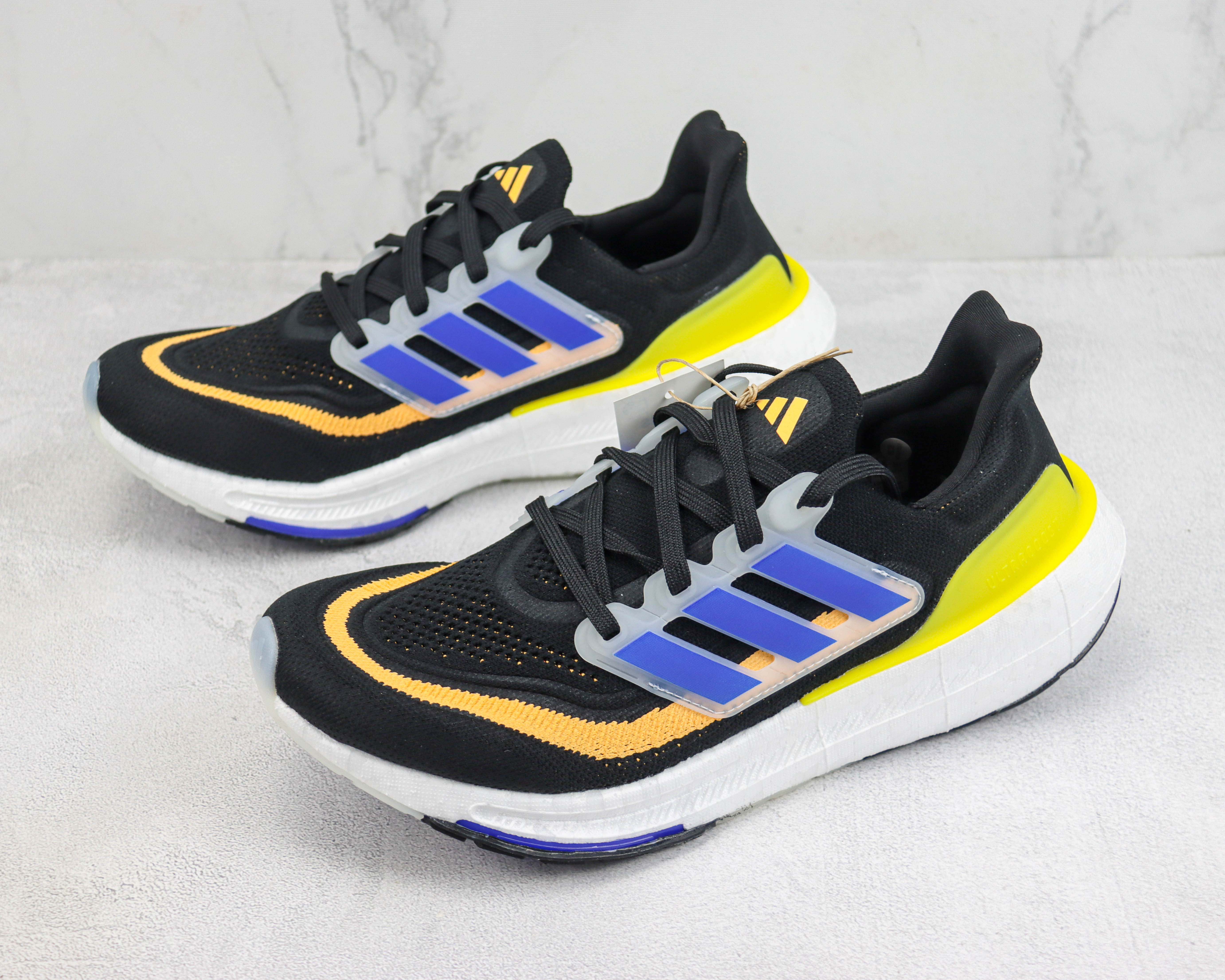 Adidas Ultra Boost 2023 LIGHT Black And White