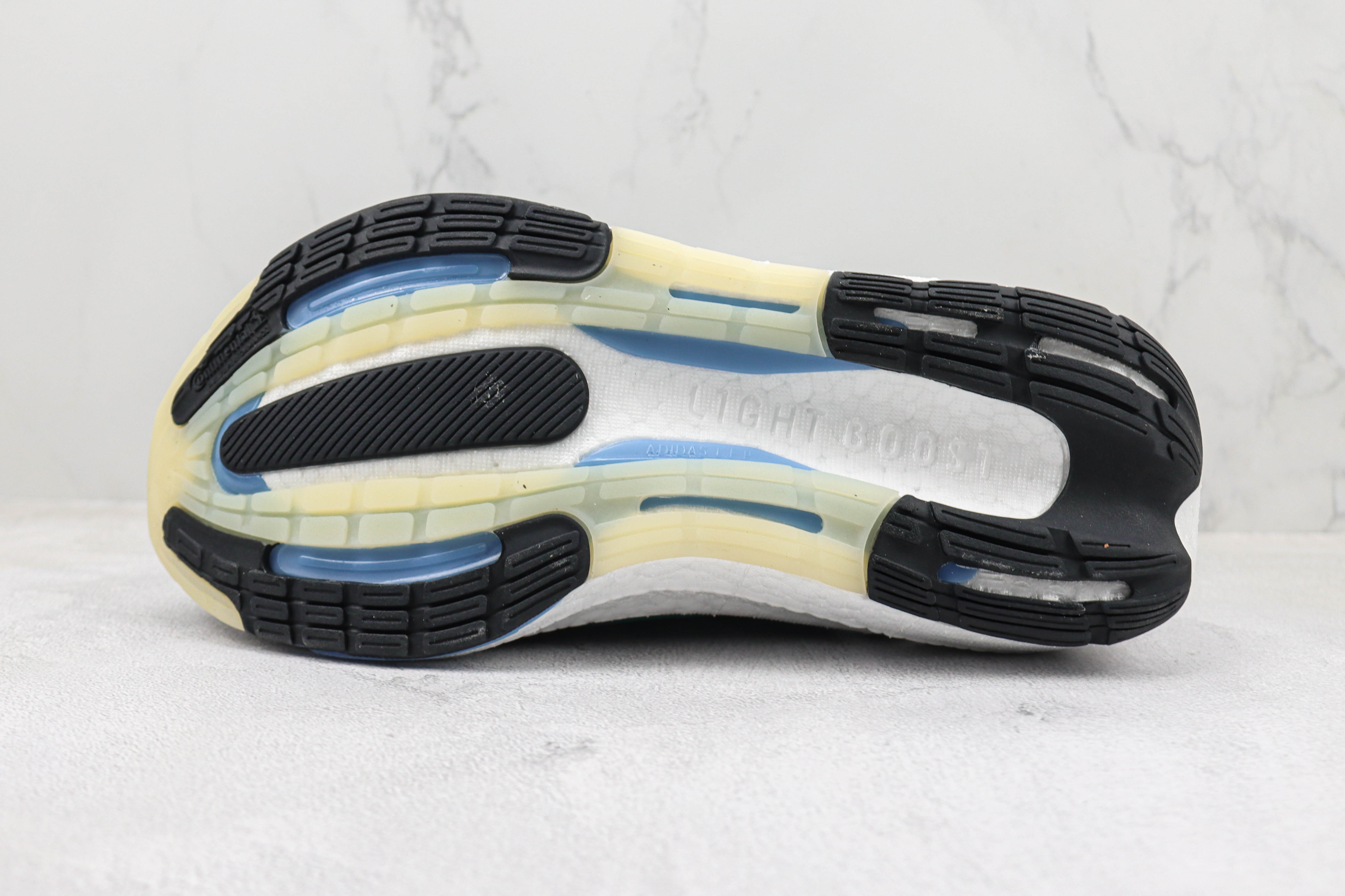 Adidas Ultra Boost 2023 LIGHT Black And White