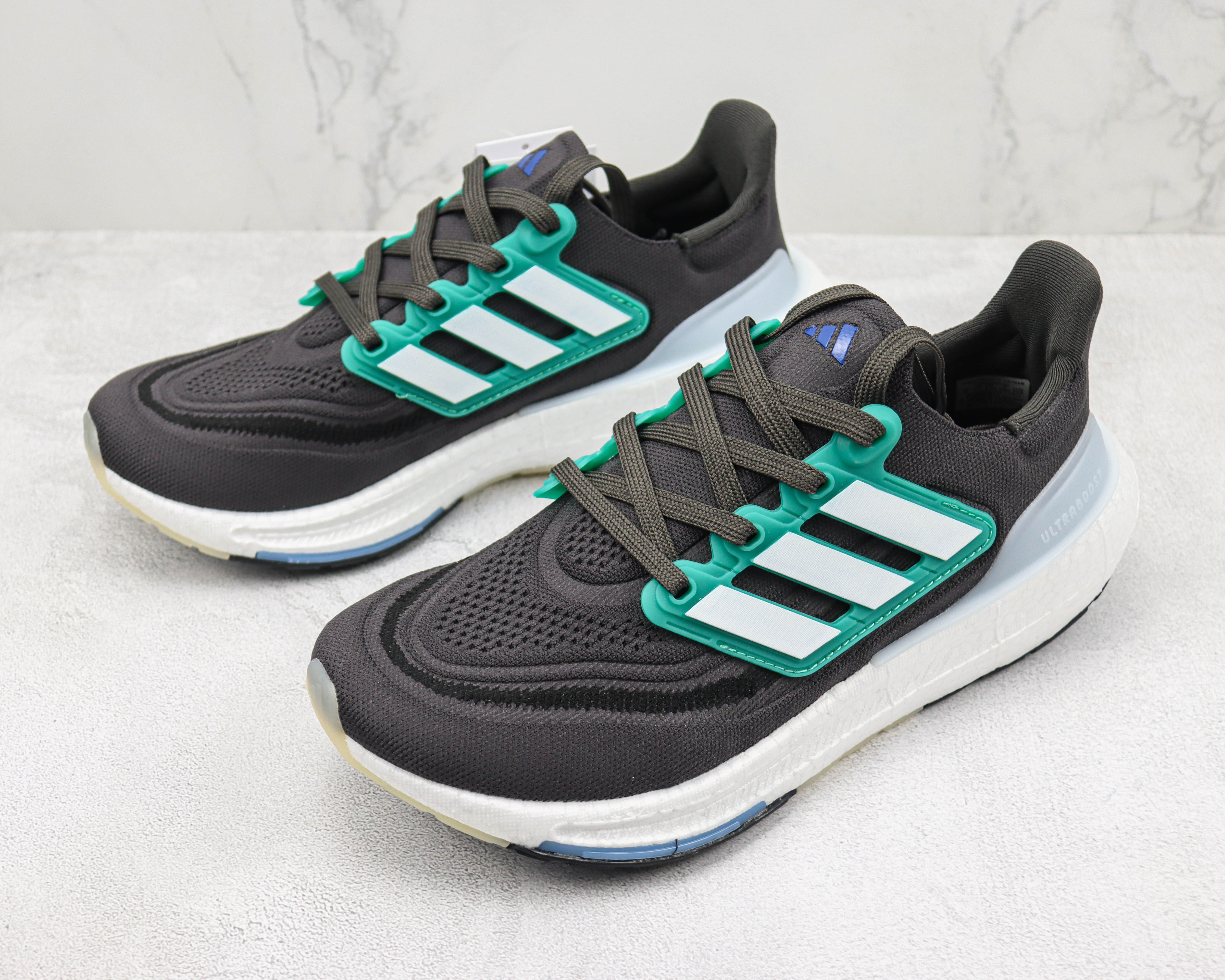 Adidas Ultra Boost 2023 LIGHT Black And White