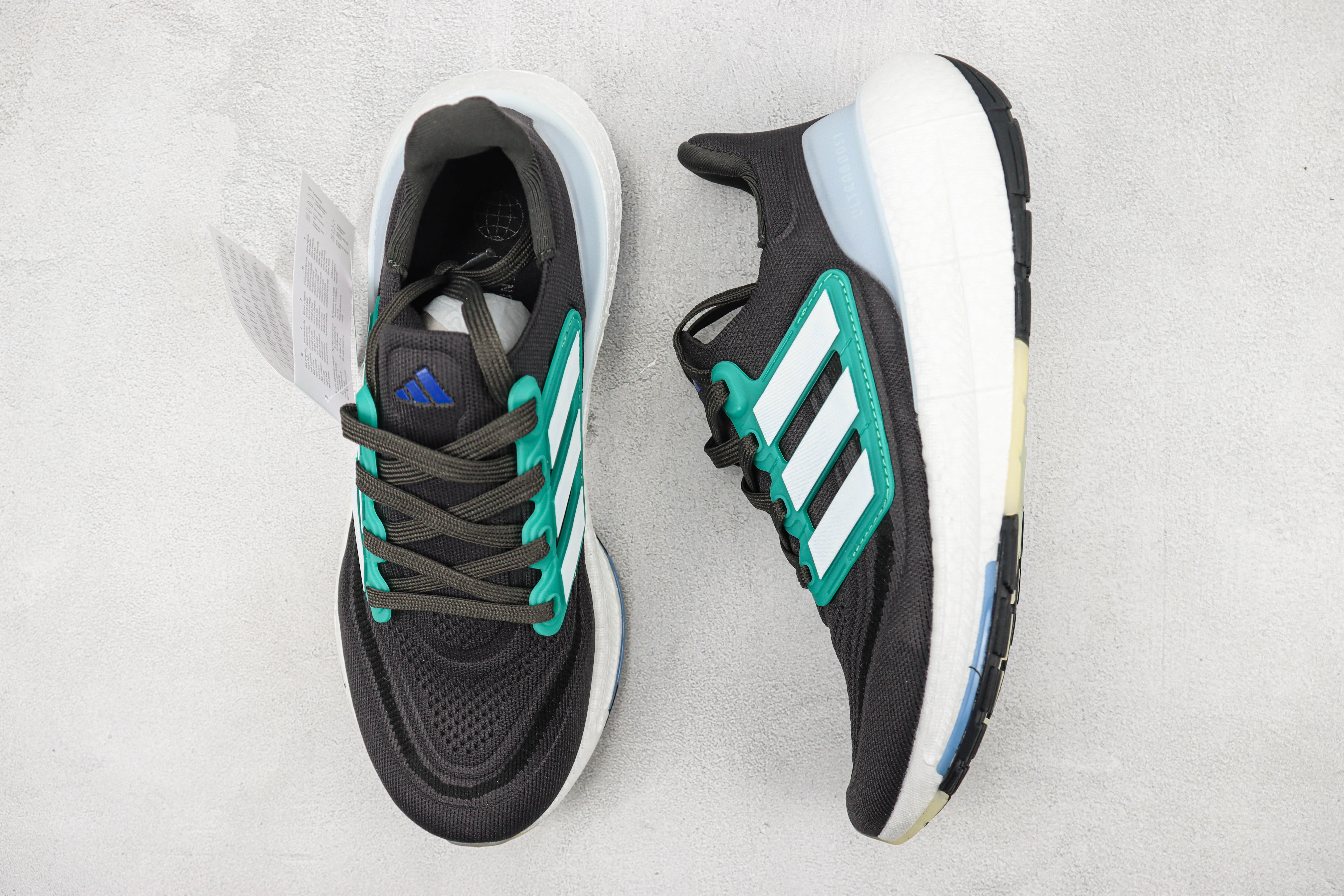 Adidas Ultra Boost 2023 LIGHT Black And White