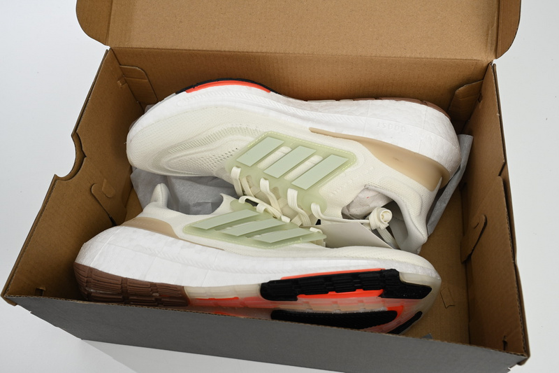 Adidas Ultra Boost 2023 LIGHT Black And White