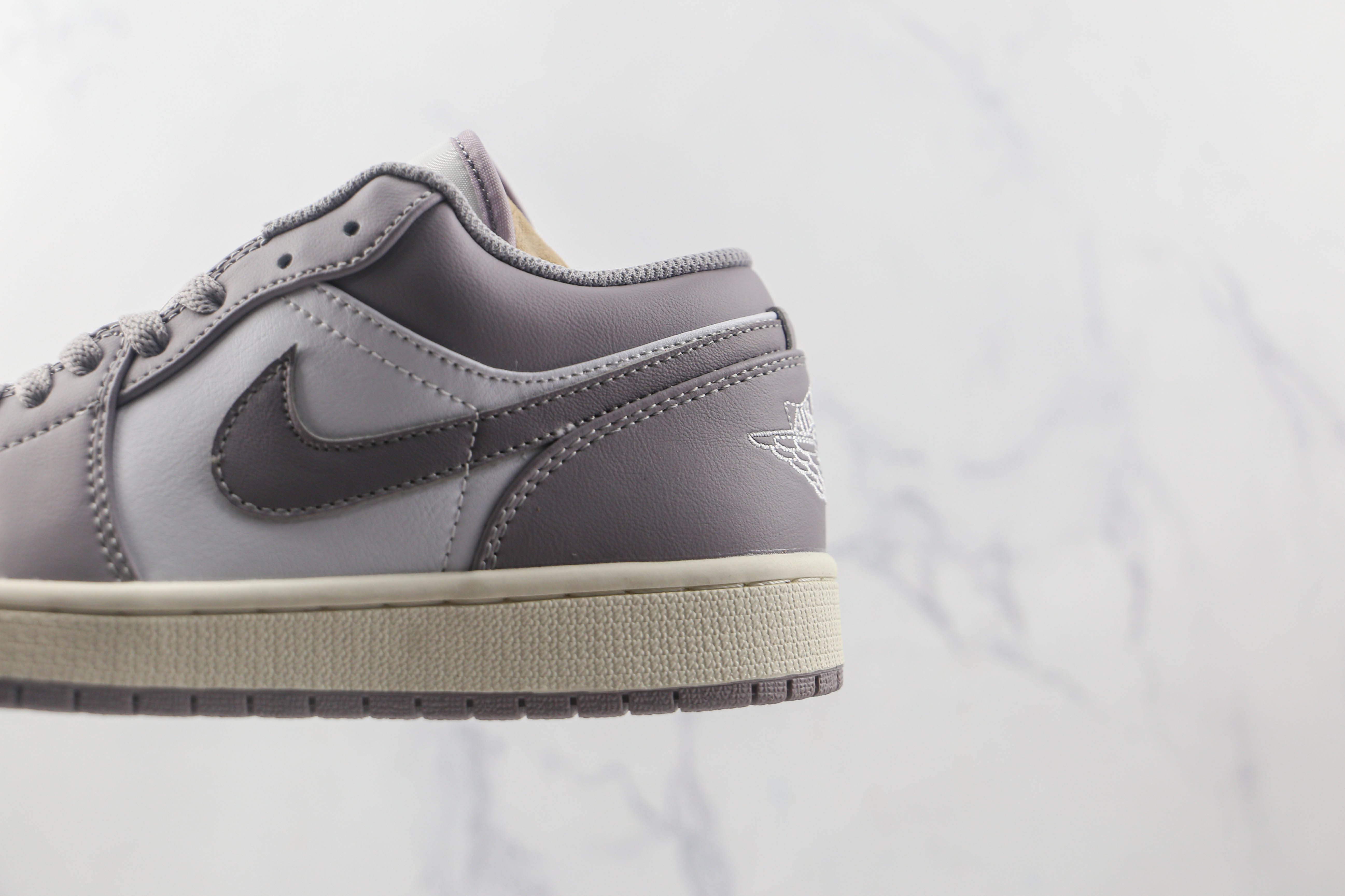 Travis Scott x Air Jordan 1 Low Retro Grey