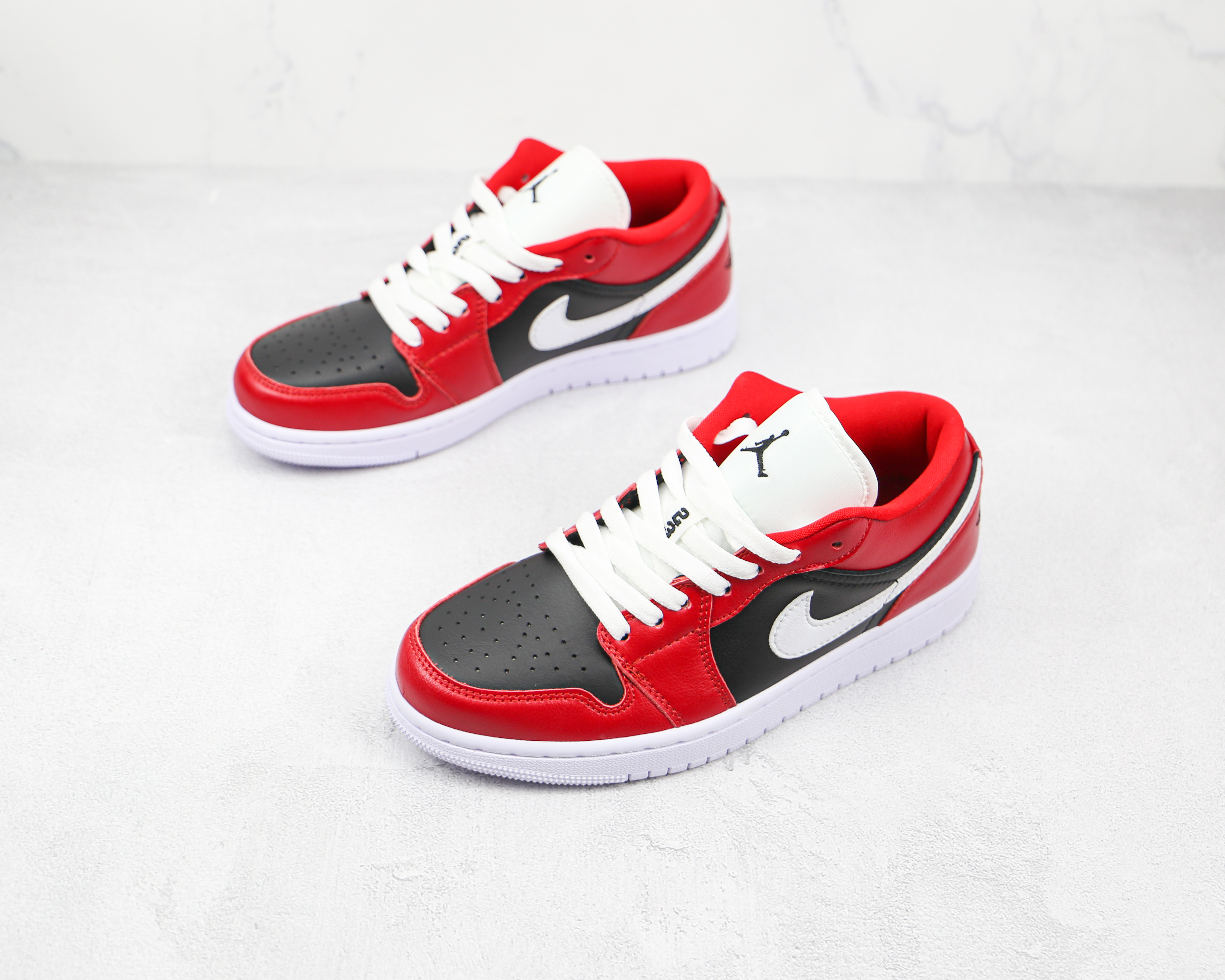 Air Jordan 1 Low“ Chicago Flip”
