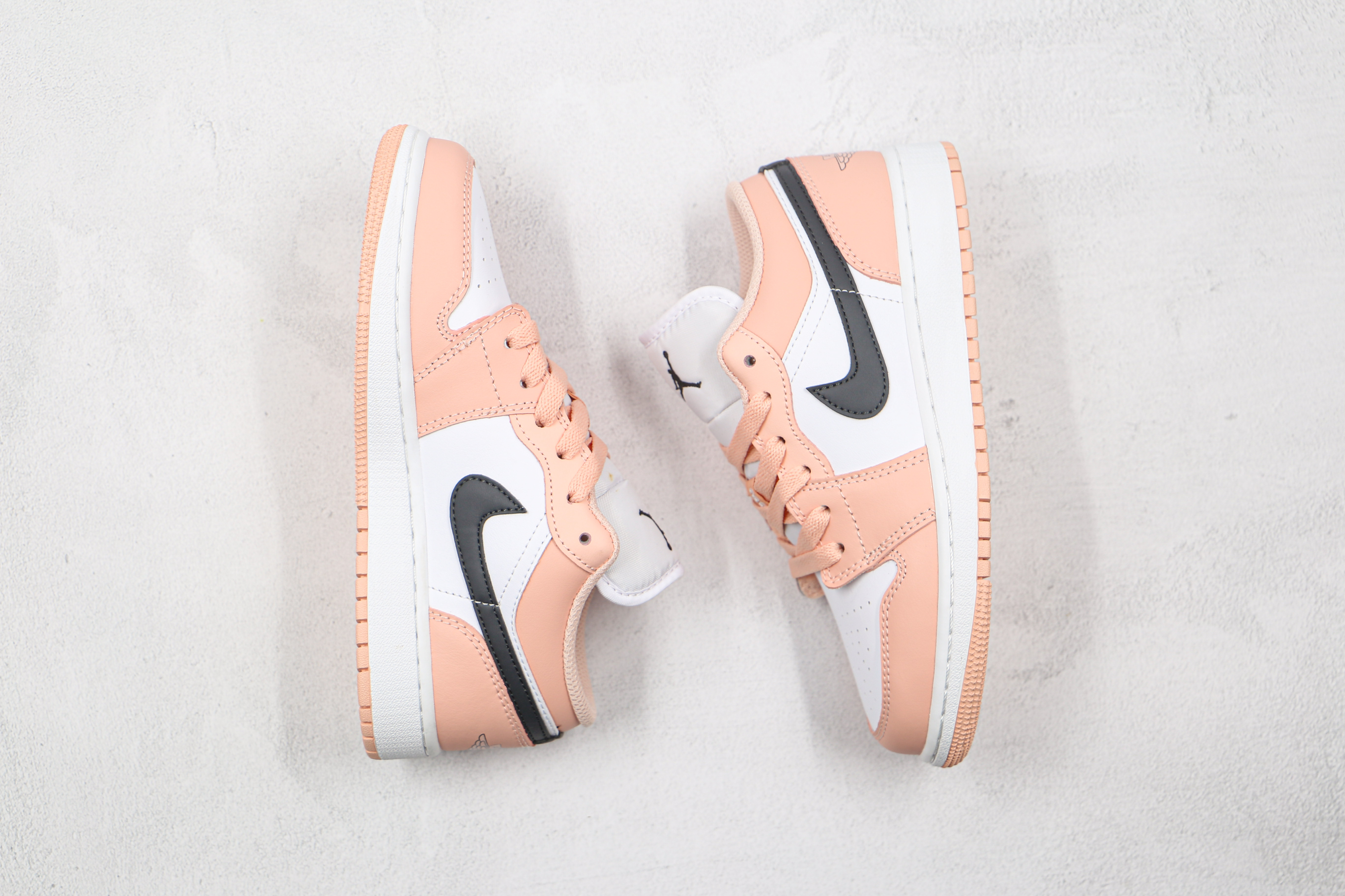 Air Jordan 1 Low Arctic Powder