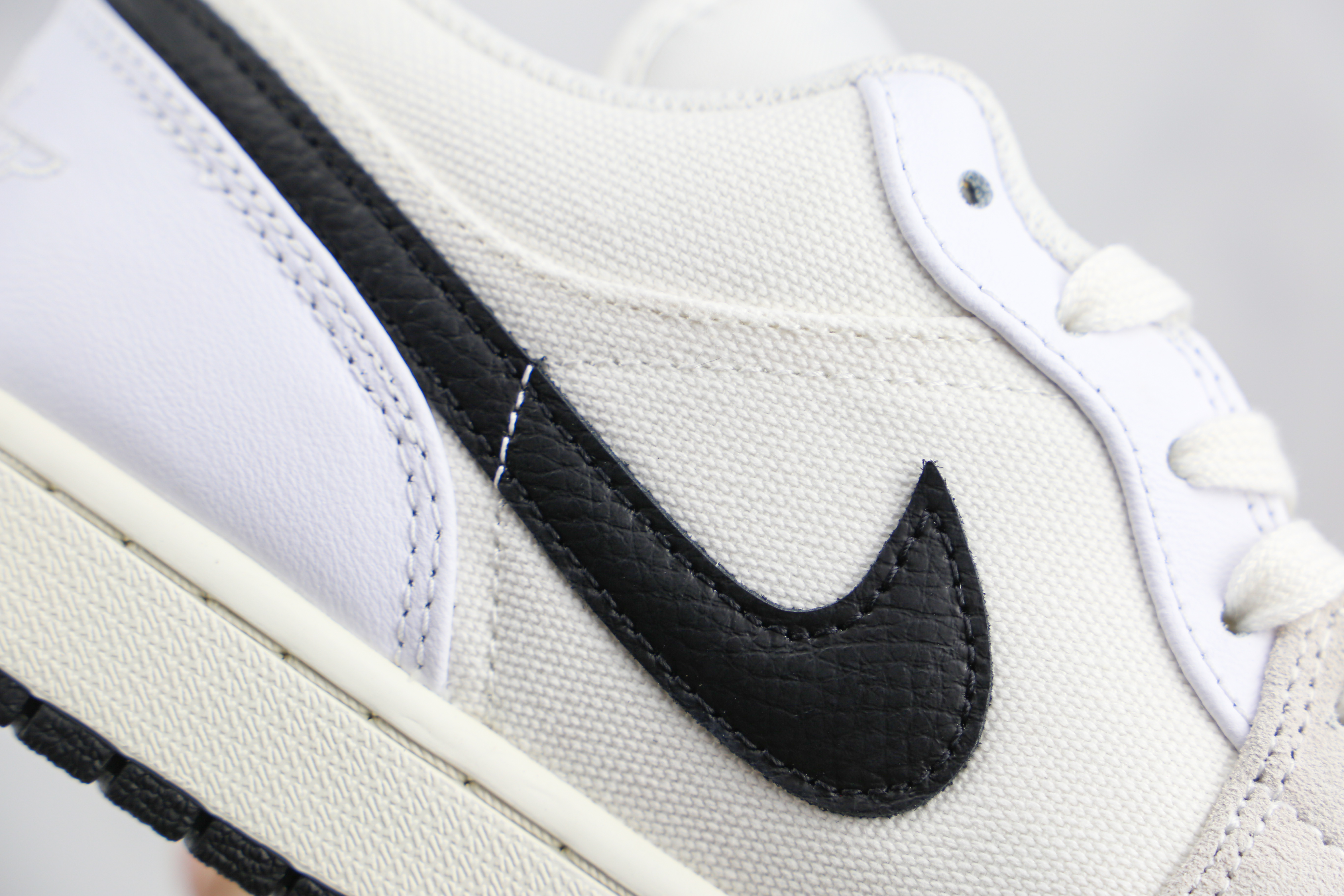 Air Jordan 1 Low BaiheiXiao Paris