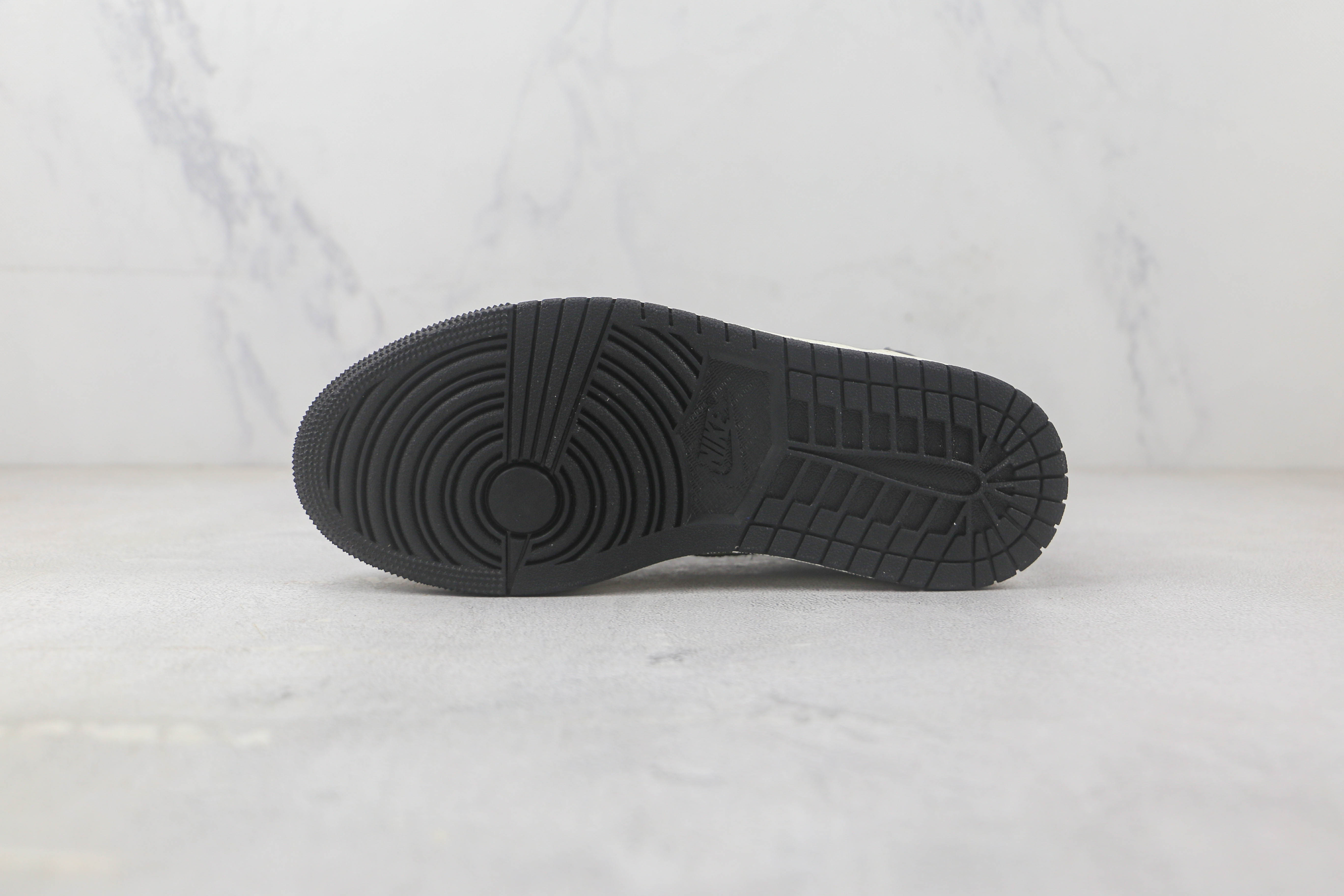 Air Jordan 1 Low Black Grey