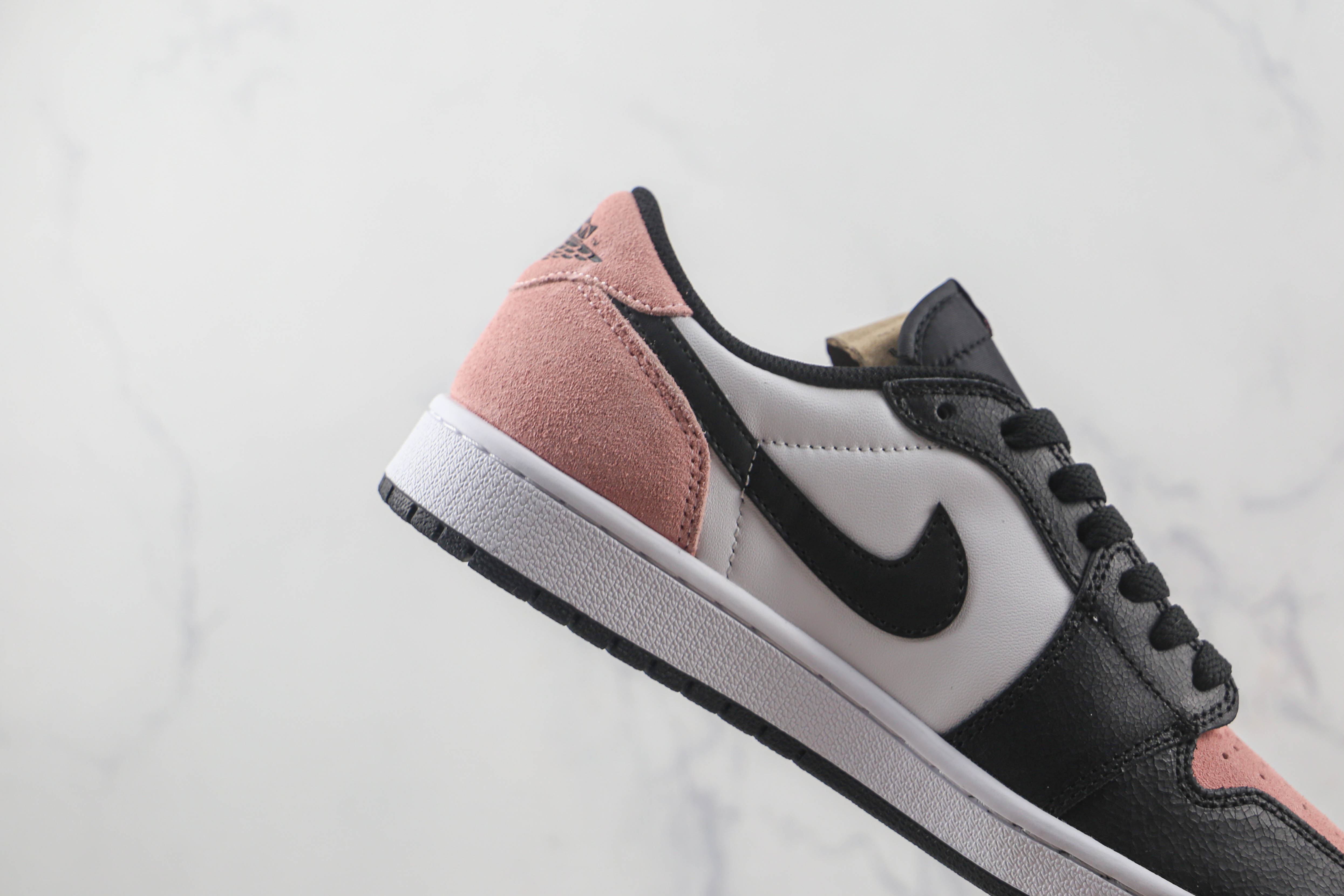 Air Jordan 1 Low Bleached Coral