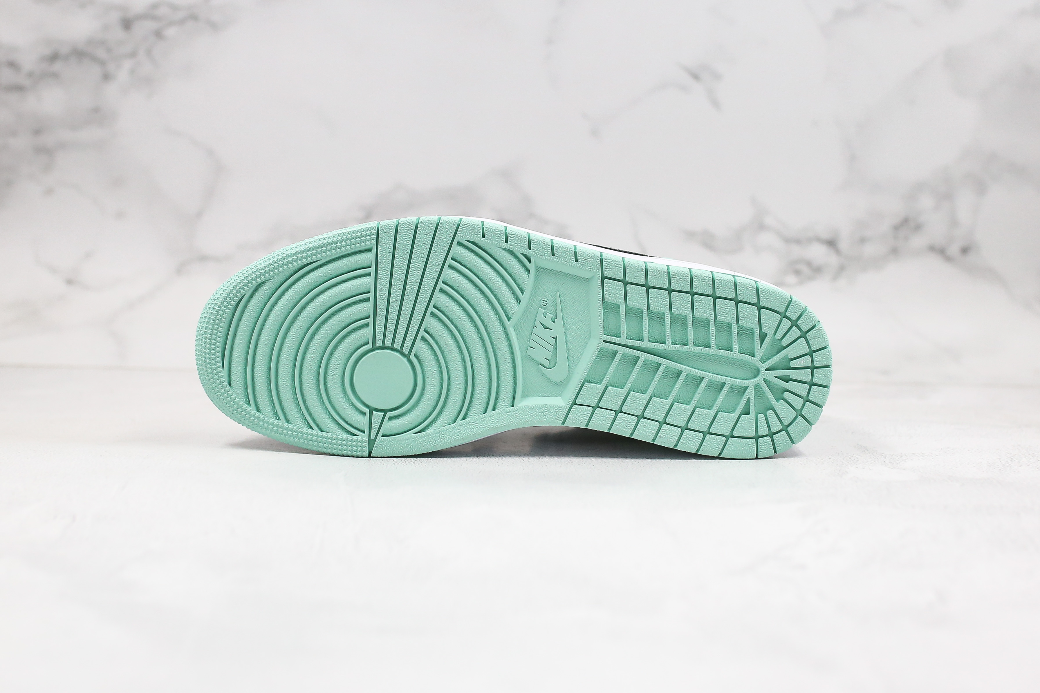 Air Jordan 1 Low Mint Green