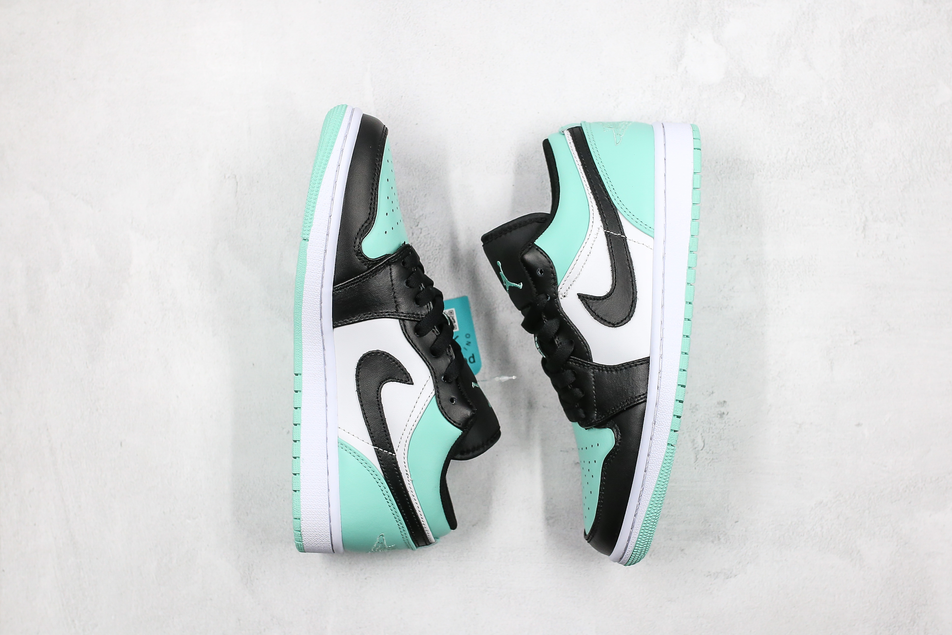 Air Jordan 1 Low Mint Green