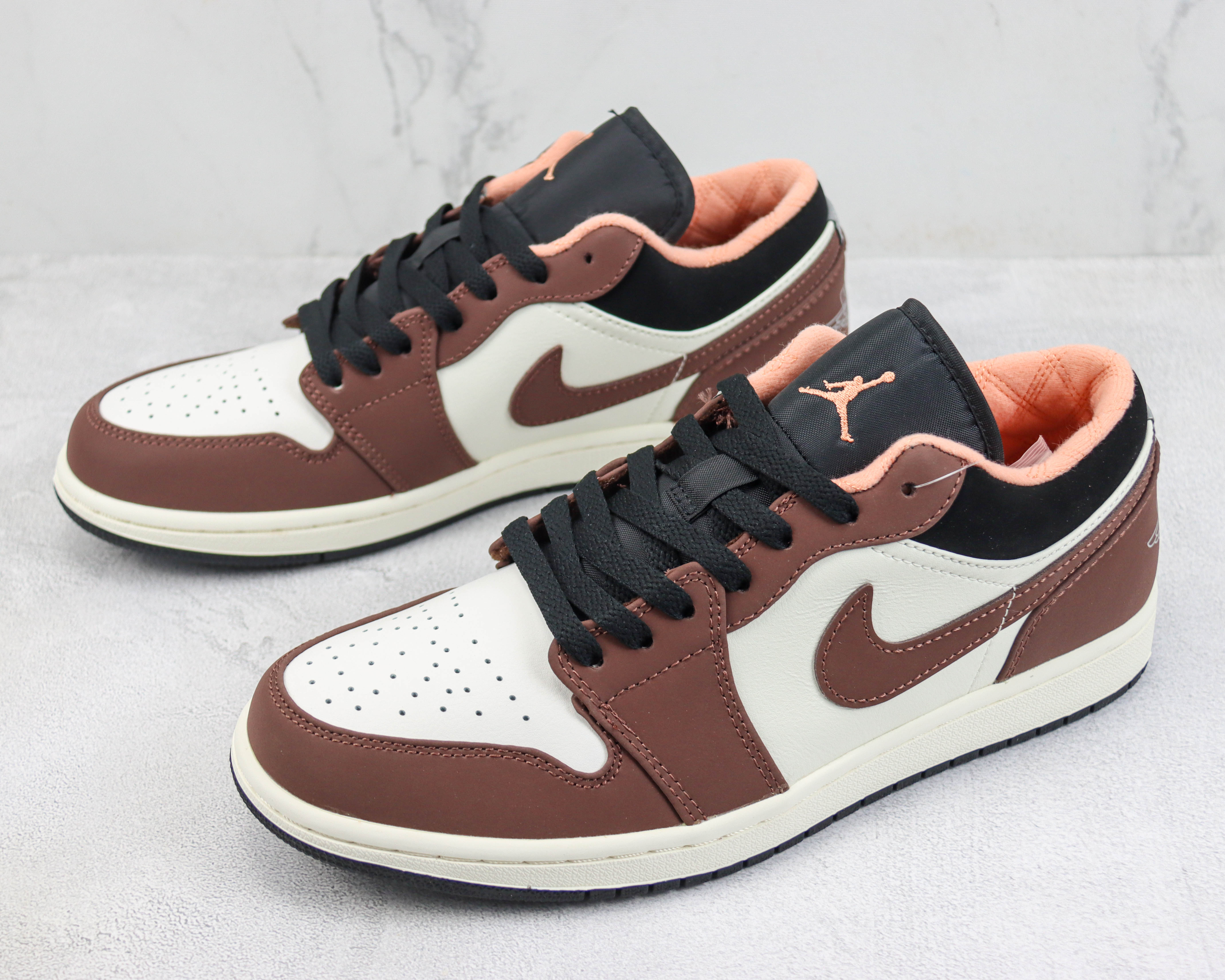 Air Jordan 1 Low Mocha