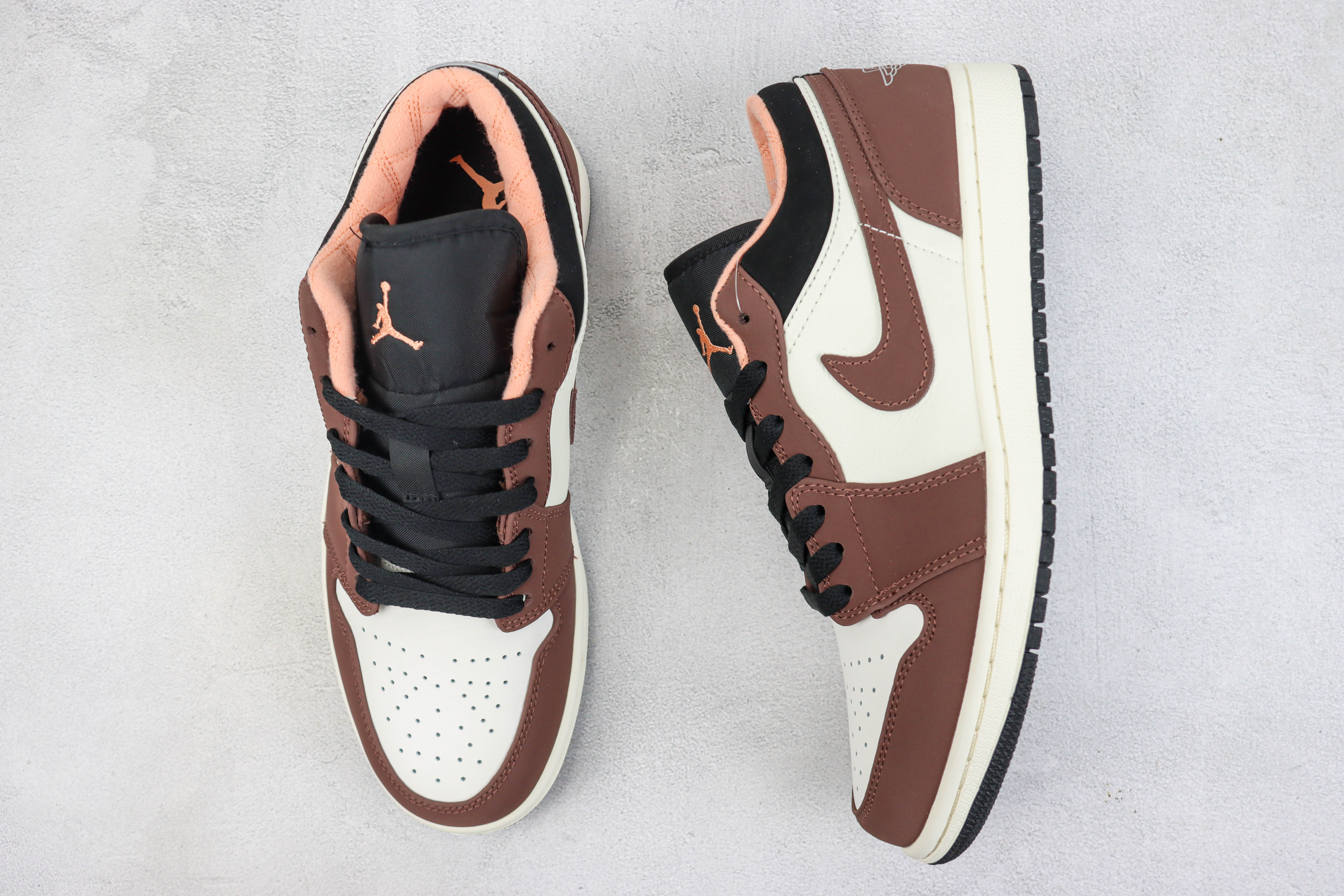 Air Jordan 1 Low Mocha