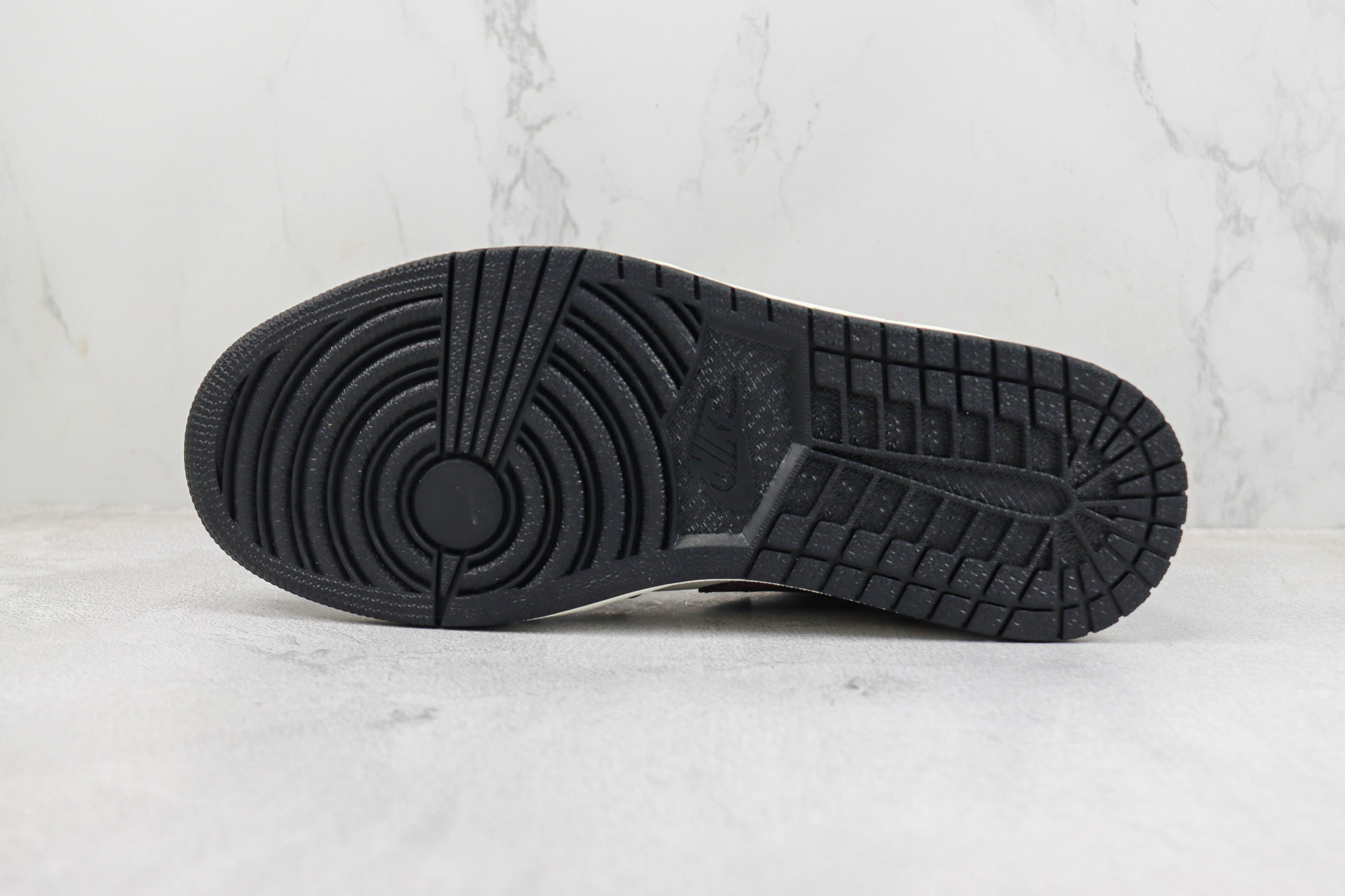 Air Jordan 1 Low Mocha