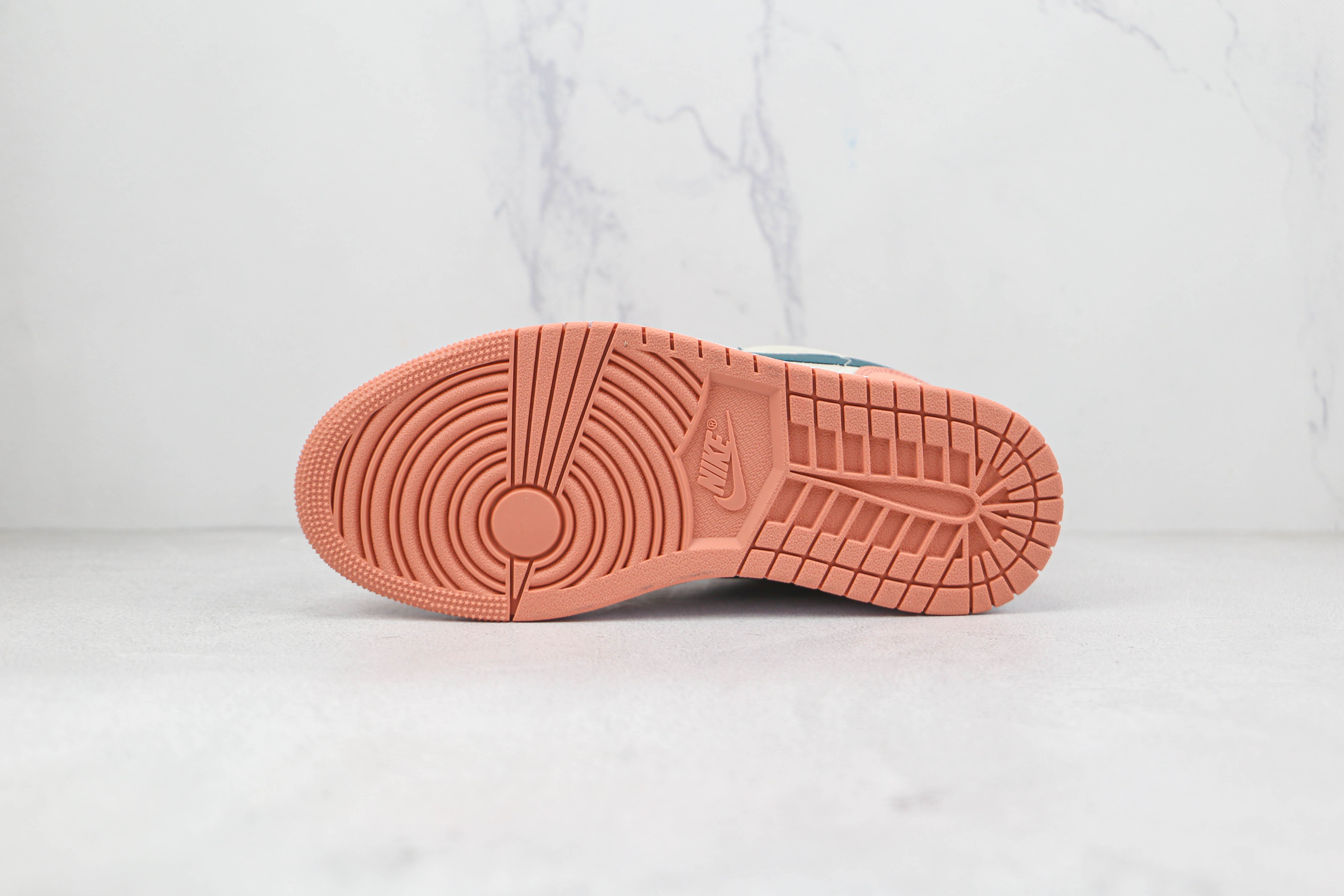 Air Jordan 1 Low Pink Blue