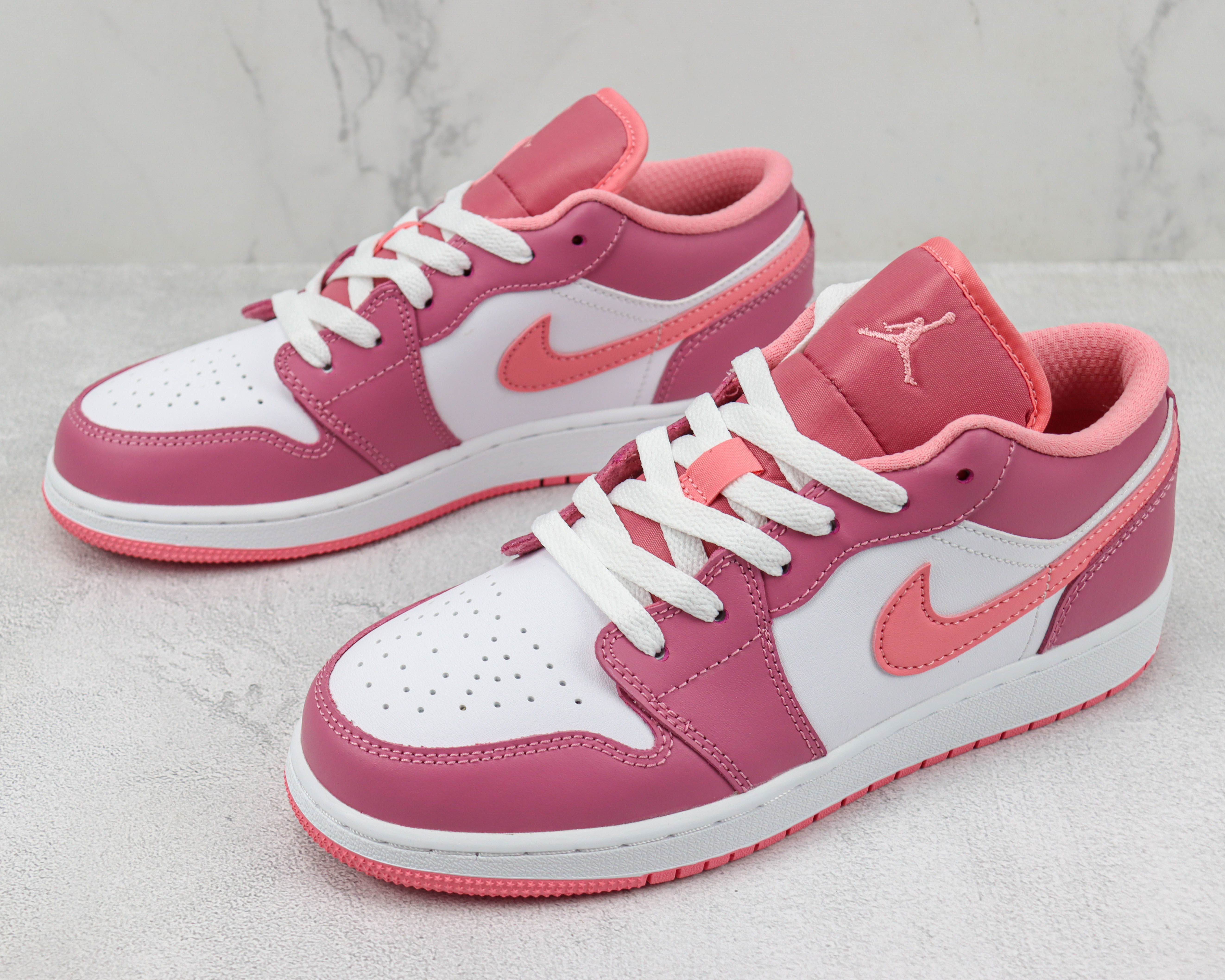 Air Jordan 1 Low Pink White