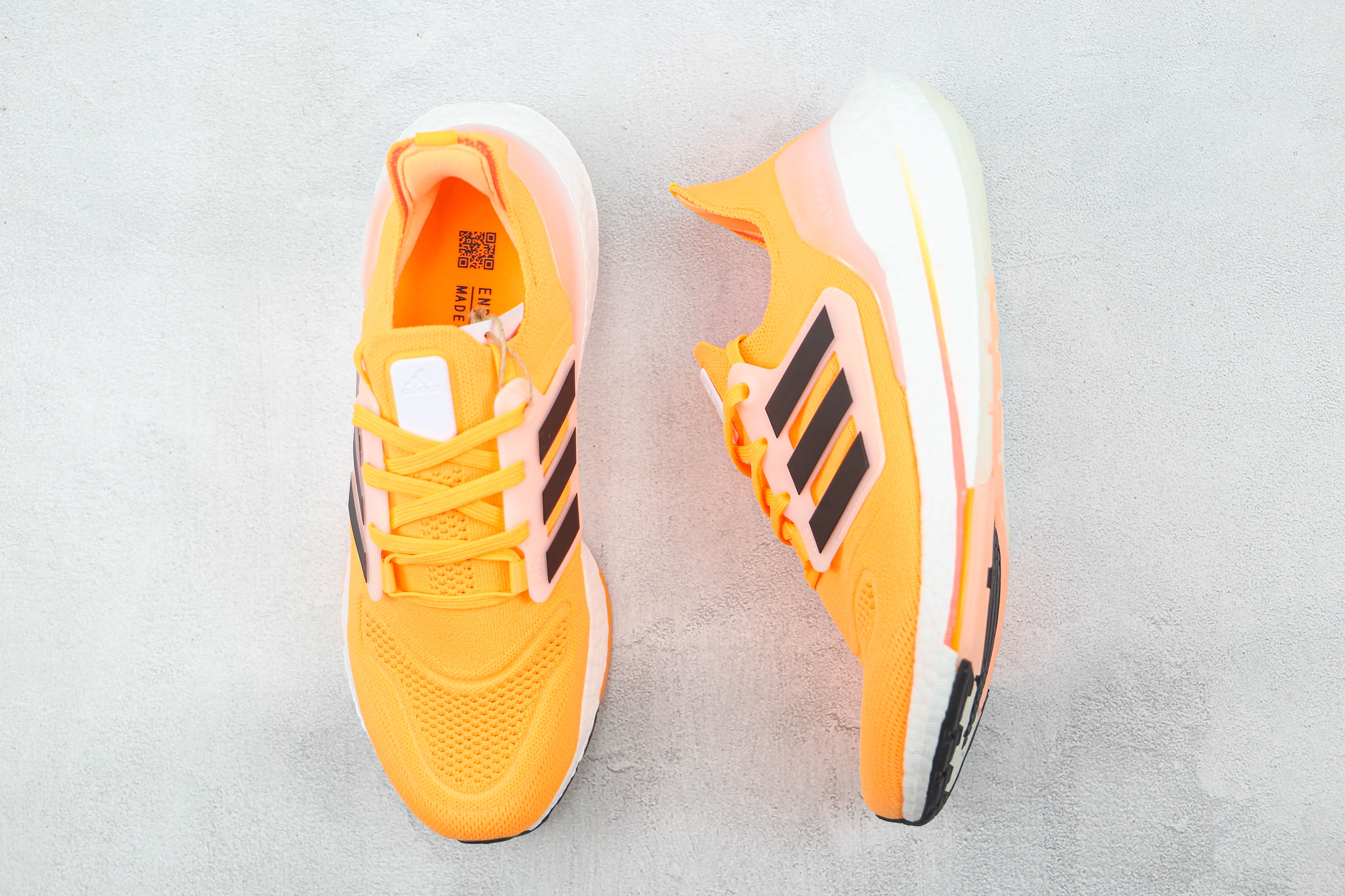Adidas Ultra Boost 2022 Orange