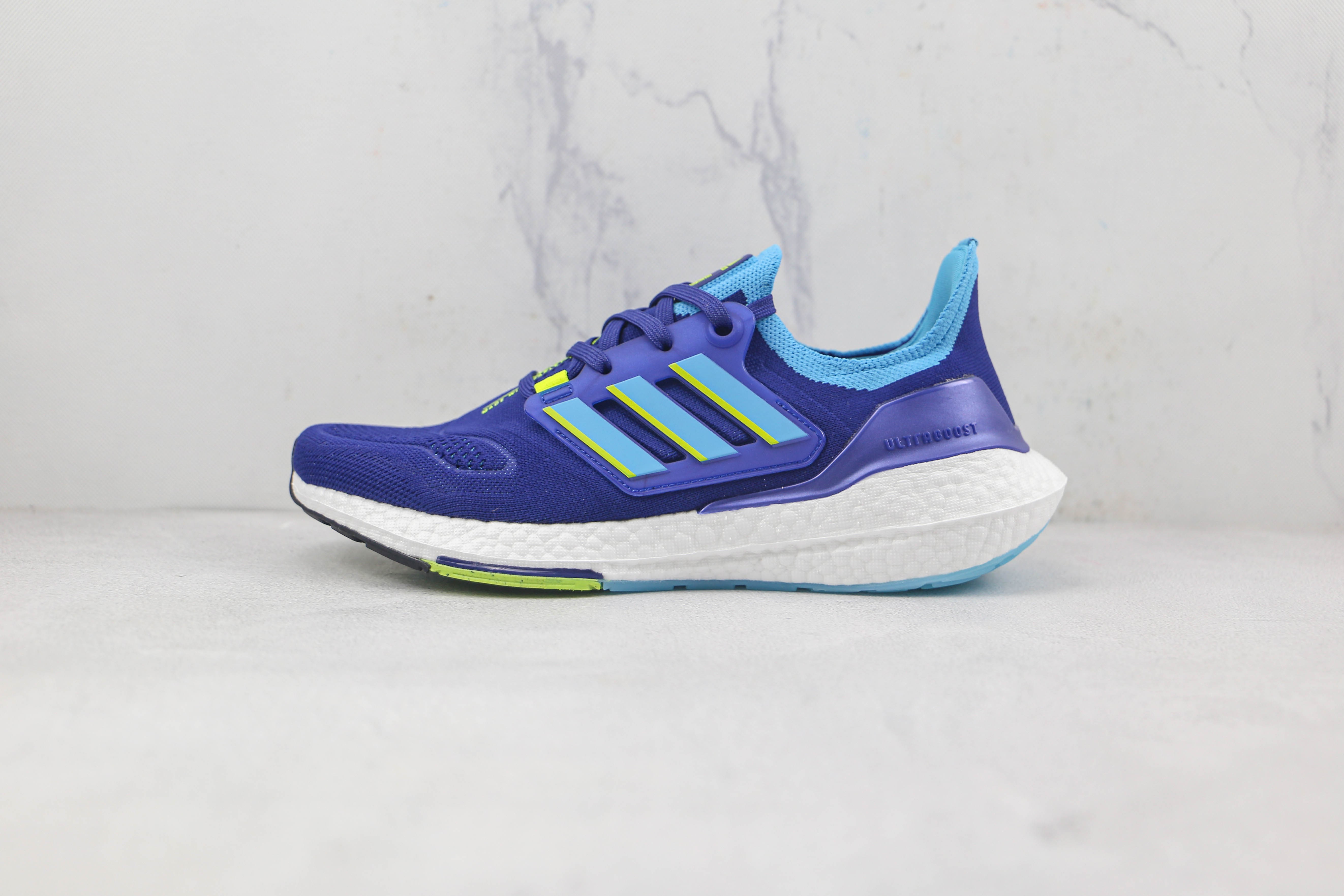Adidas Ultra Boost 2022 Blue