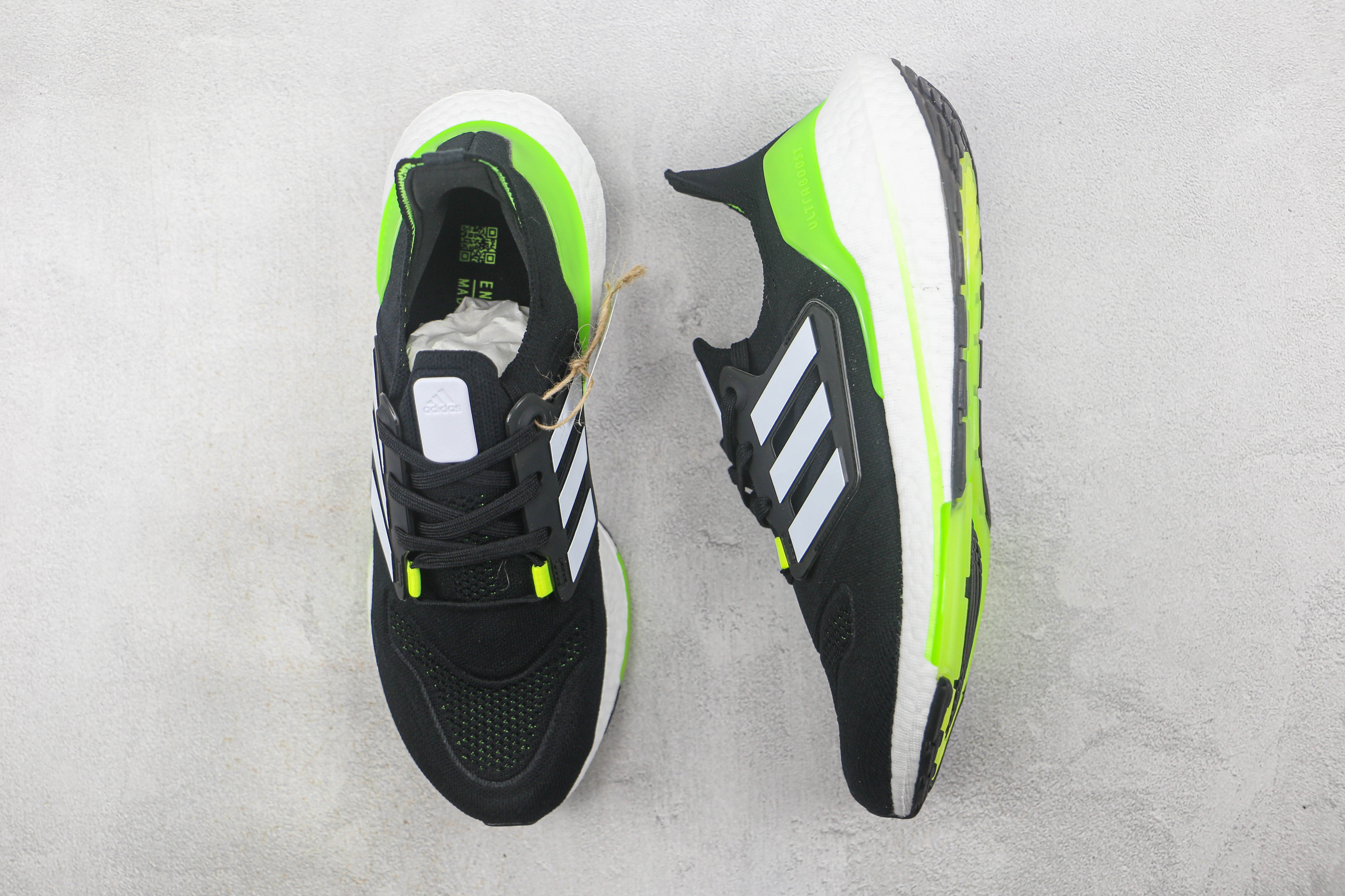 Adidas Ultra Boost 2022 Black Solar Green