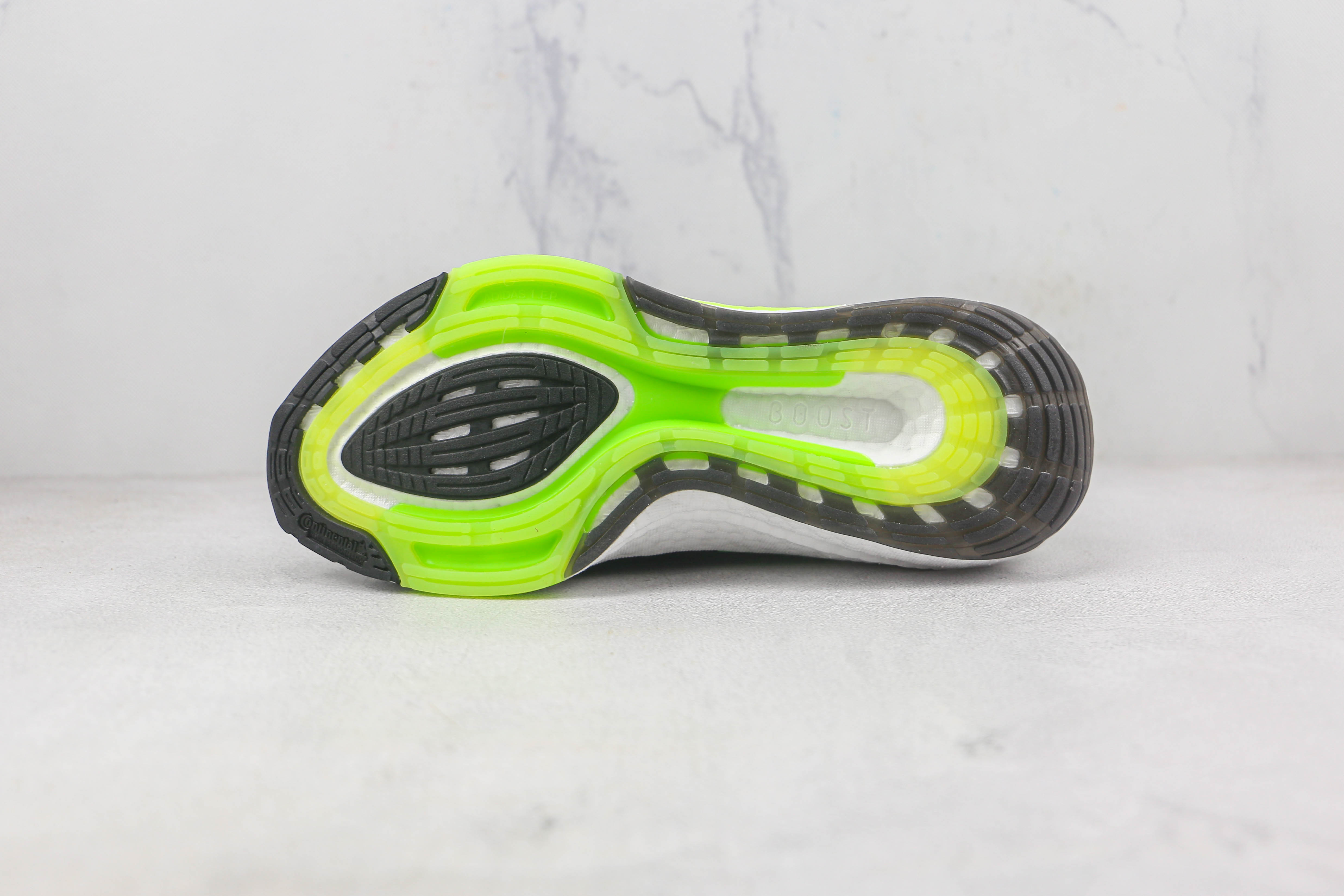 Adidas Ultra Boost 2022 Black Solar Green