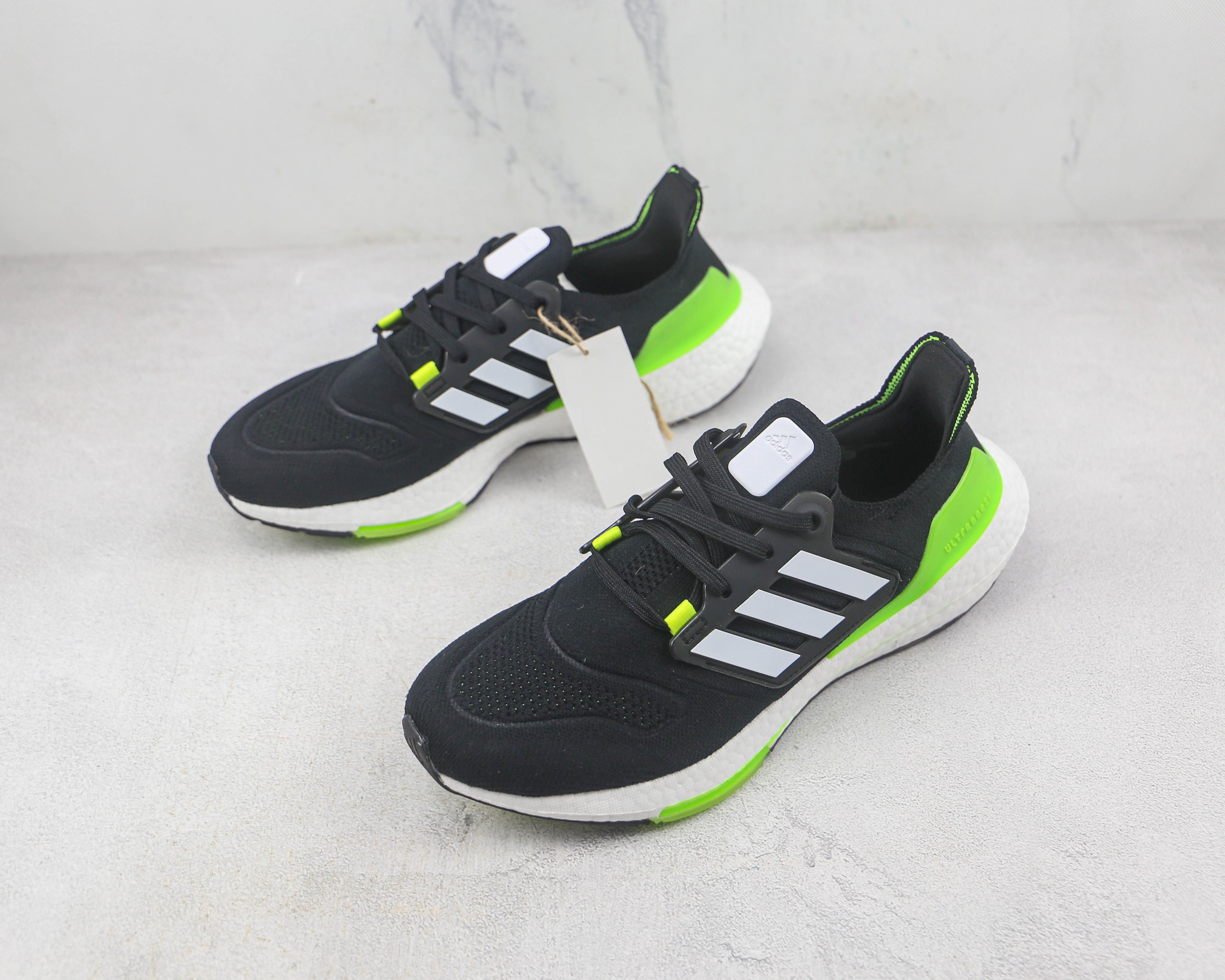 Adidas Ultra Boost 2022 Black Solar Green