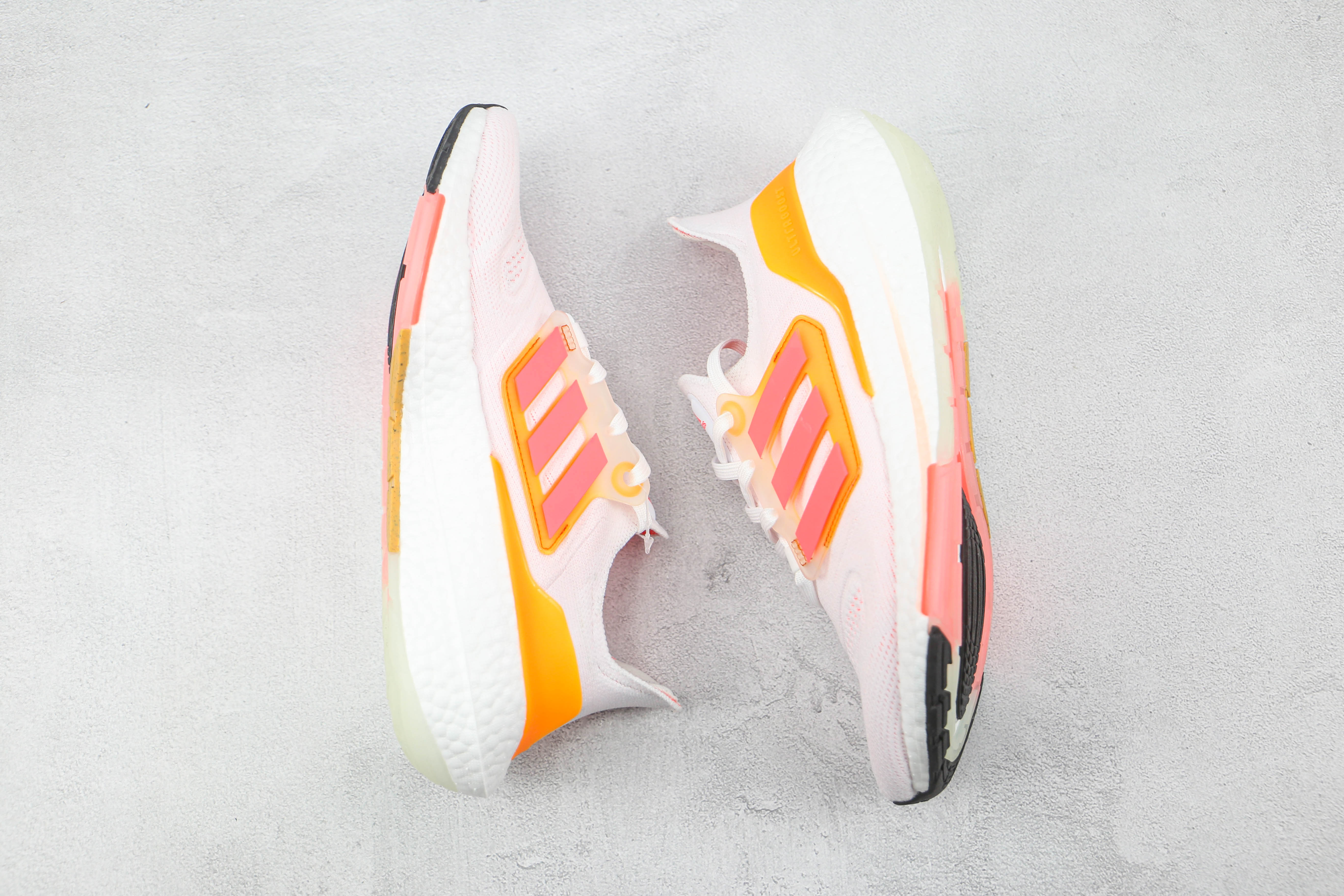 Adidas Ultra Boost 2022 Pink Orange