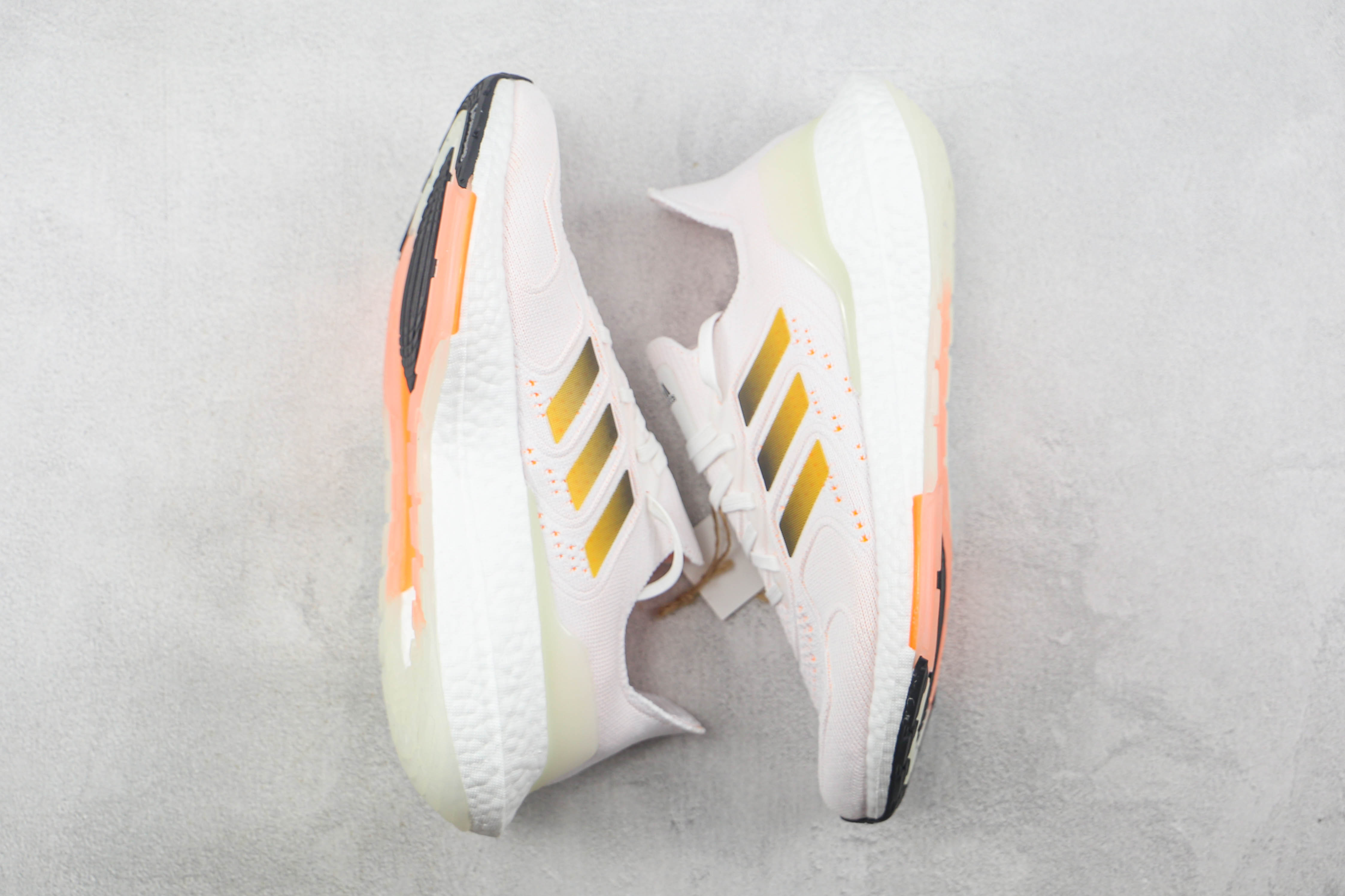Adidas Ultra Boost 2022 Heat.RDY White Flash Orange