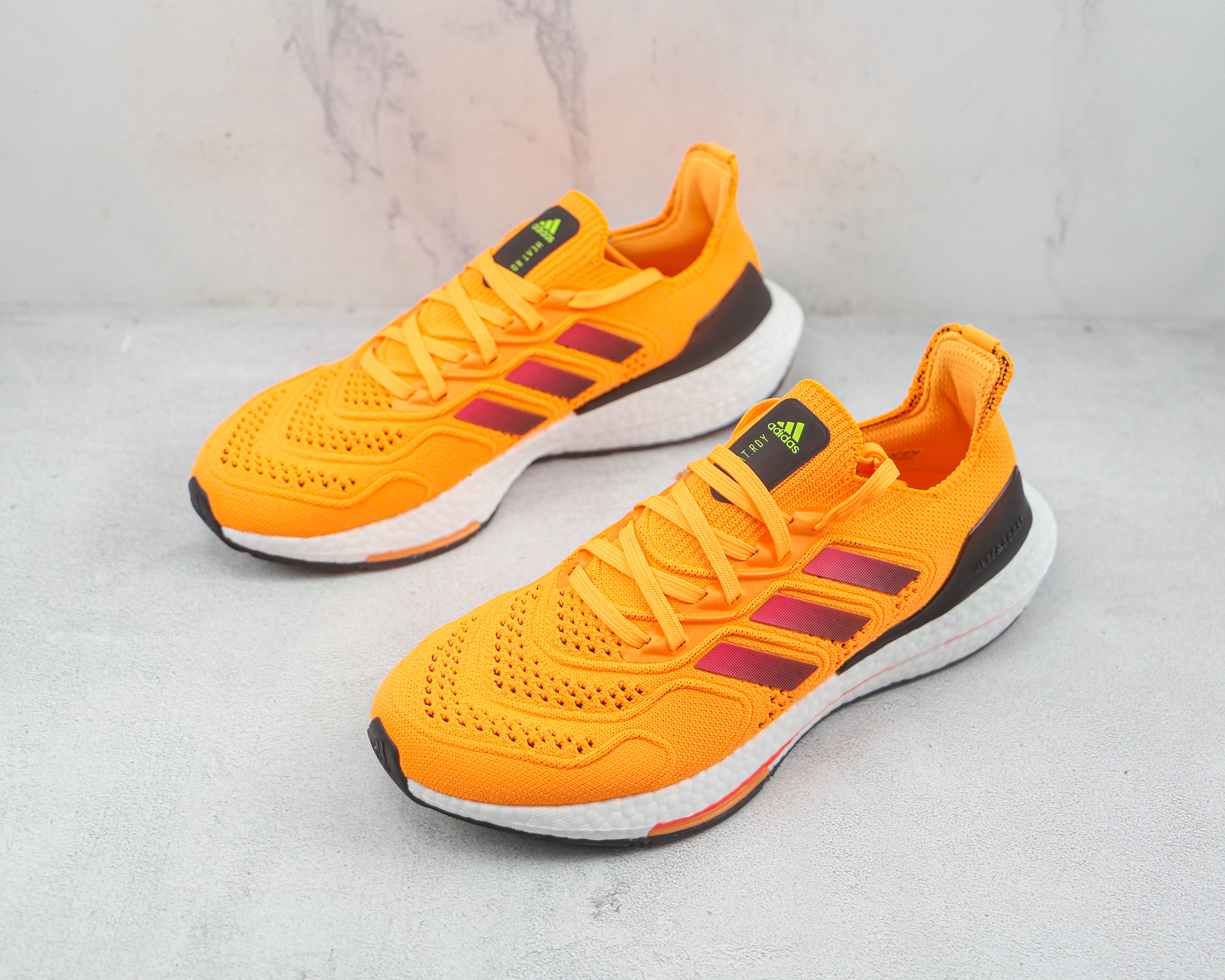Adidas Ultra Boost 2022 Heat.RDY Orange