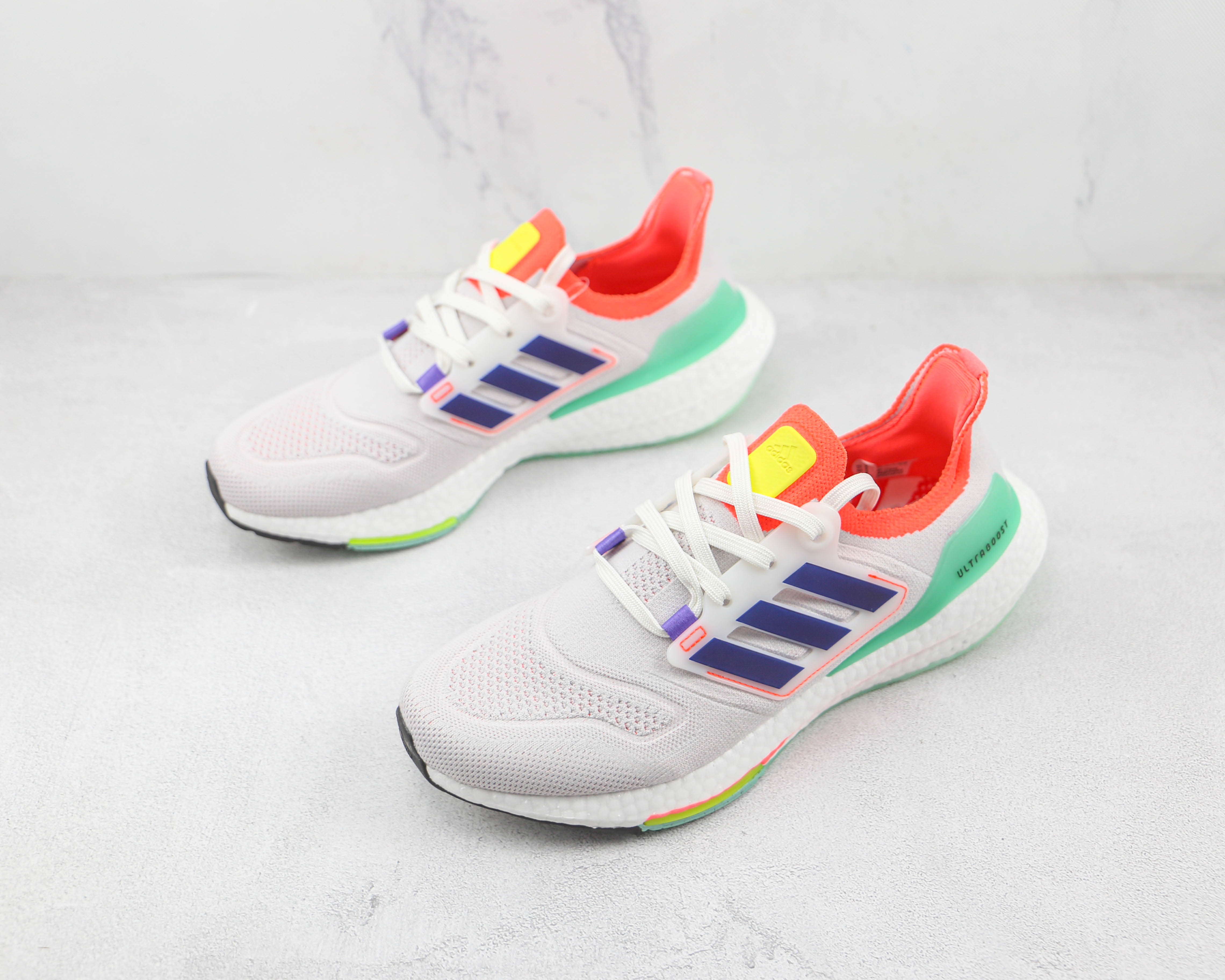 Adidas Ultra Boost 2022 Dazzling Color